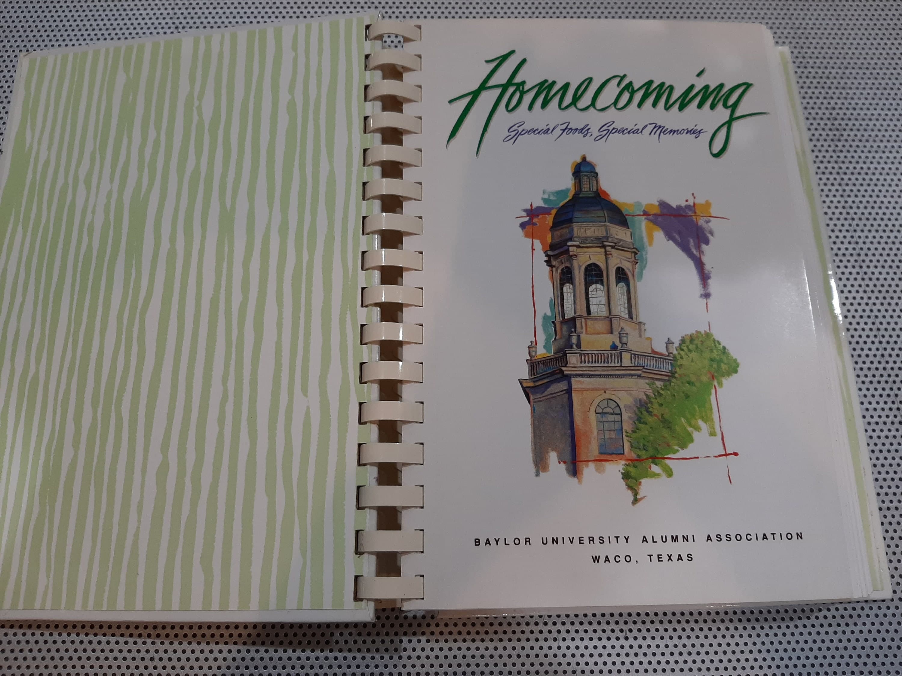 Vintage 1996 "Homecoming Special Foods, Special Memories," Baylor University Alumni Association Waco, Texas, Spiral Bound Cookbook - image 4