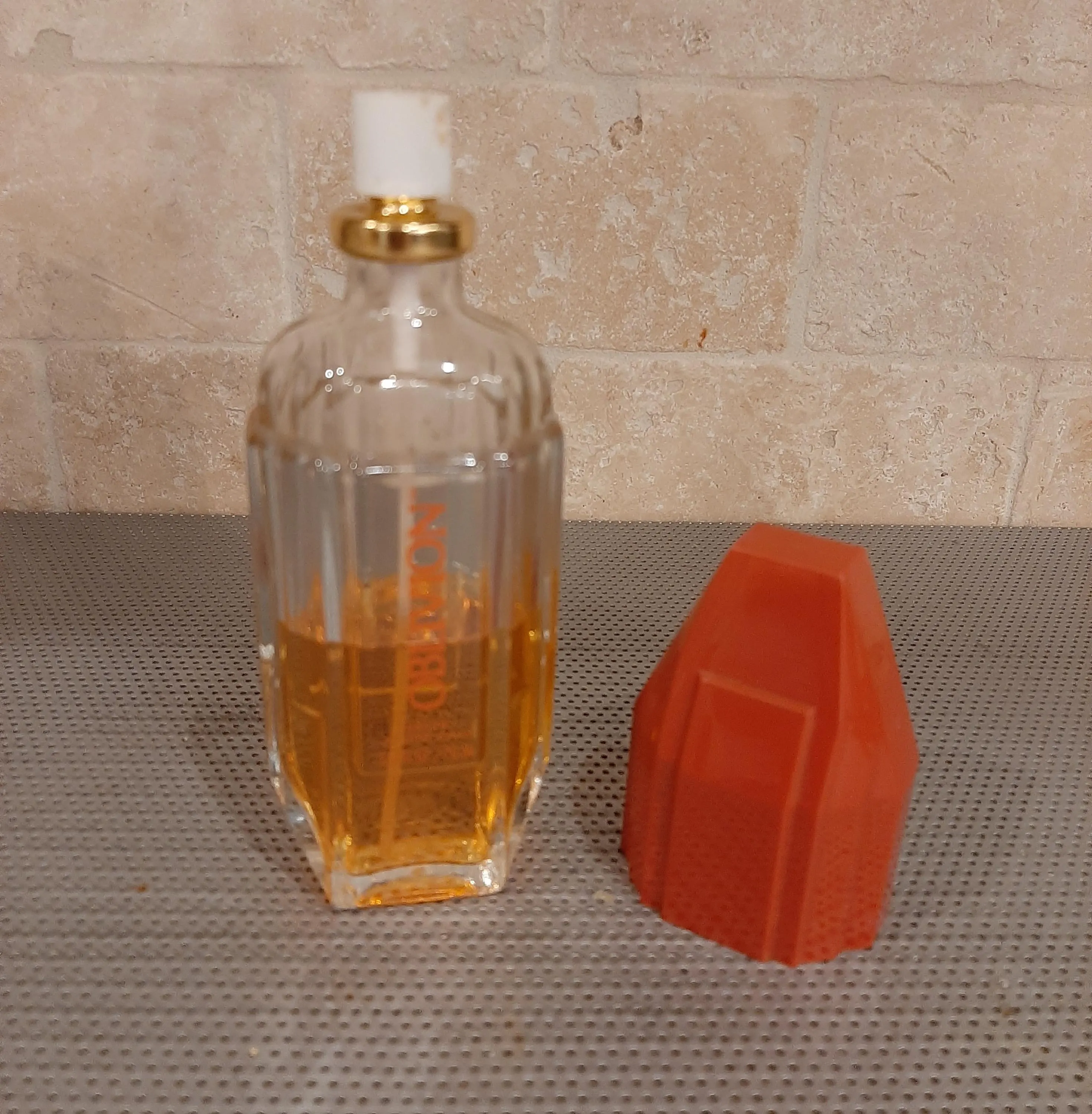 Vintage 1970s Oblivion Eau de Toilette Rare Perfume Spray 2.3 FL OZ 70ml Made In UK 60 Percent Full - image 5