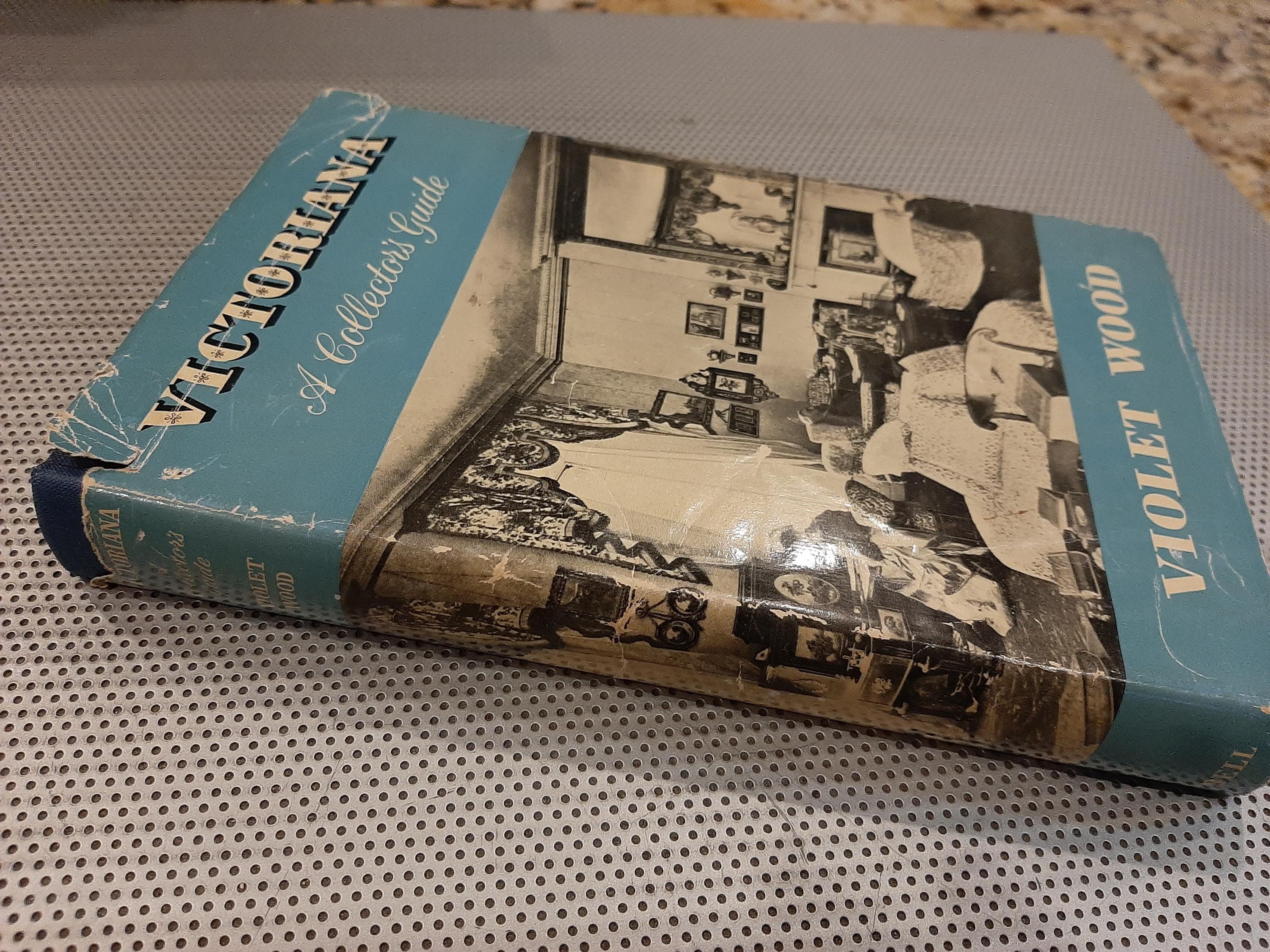 Vintage 1960 Victoriana a Collector's Guide by Violet Wood SIGNED, Victorian Era Reference Book Furniture, Jewelry, Ceramics, etc. - image 3