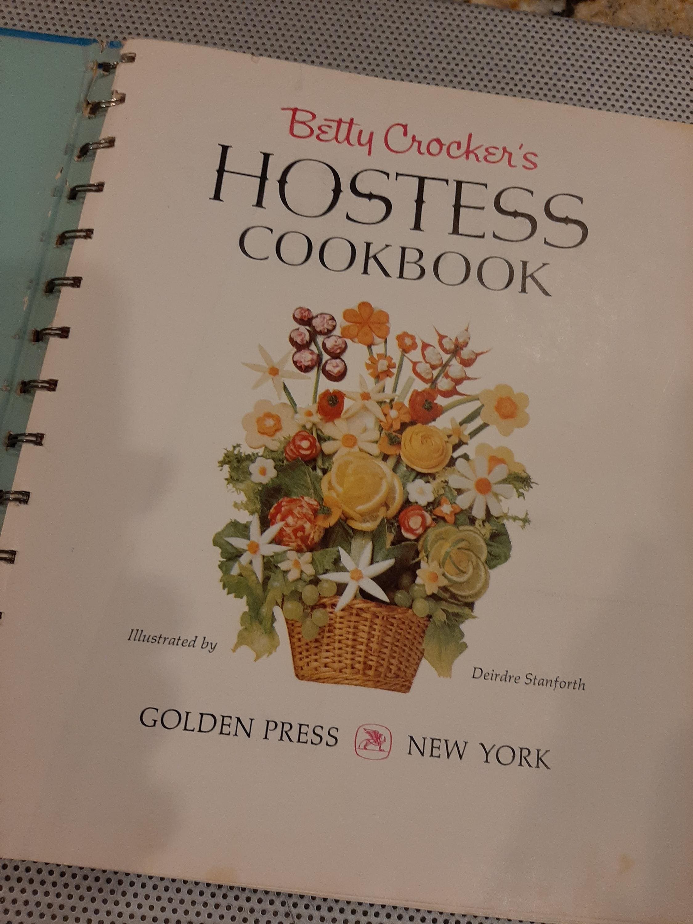 Vintage 1967 Betty Crocker Hostess Cookbook: MCM Entertaining - image 3