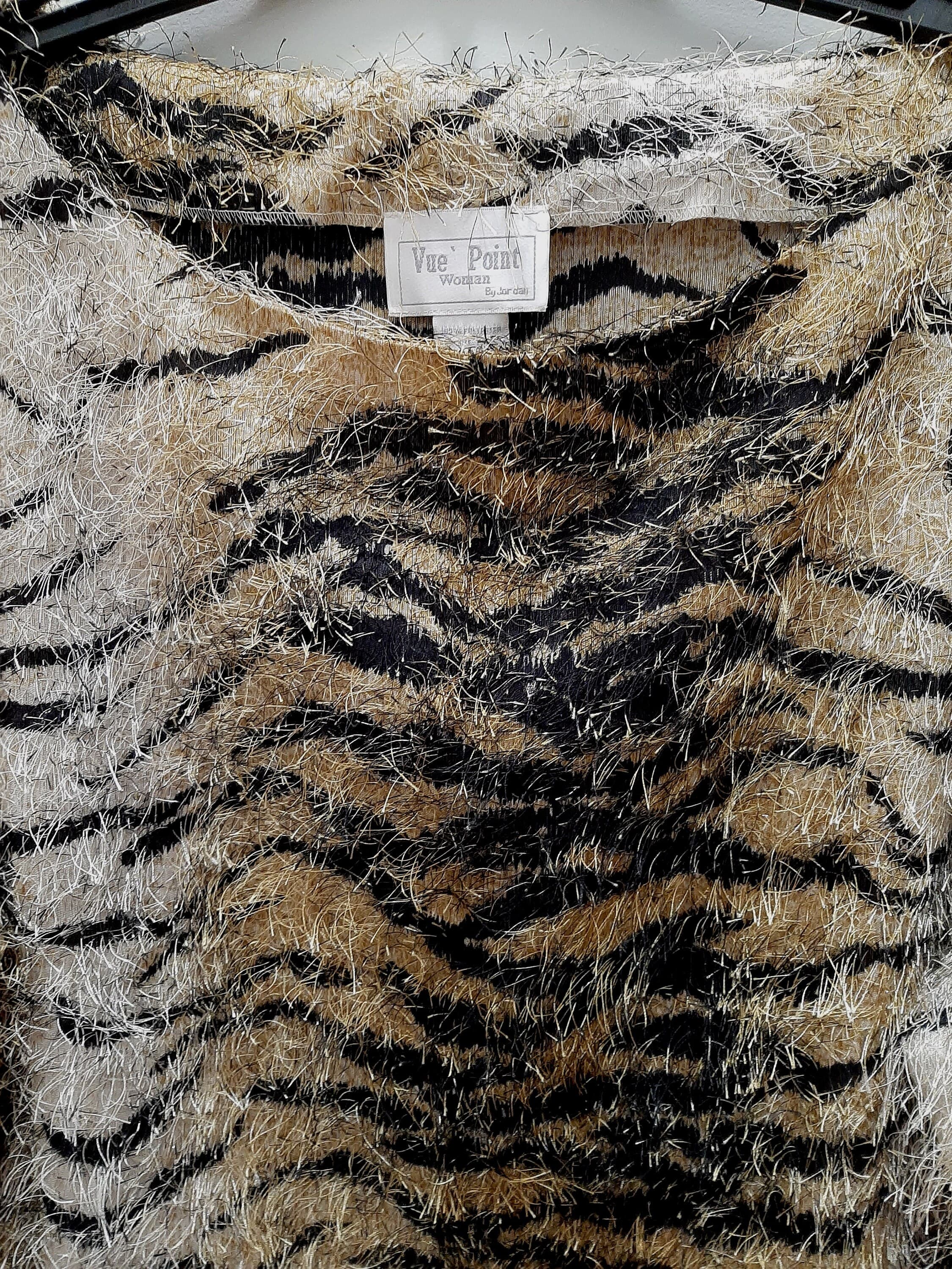 Vintage Vue Point Woman Gold and Black Ombre Tiger Print Fuzzy Hairy Sparkly Metallic Eyelash Yarn Blouse. ~Size 2X - image 5