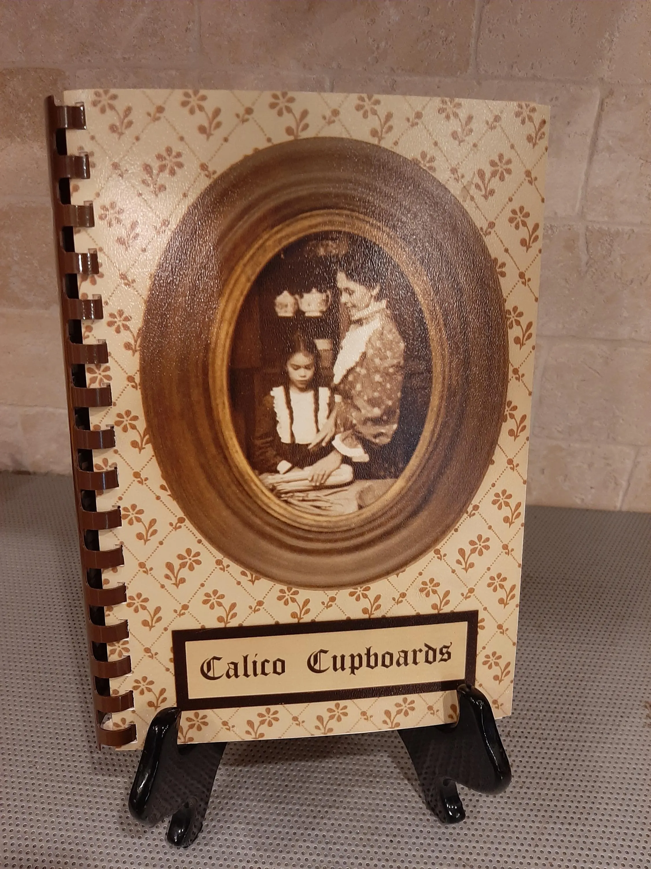 Vintage 1981 Junior League of Benton, Arkansas, Calico Cupboards Cookbook