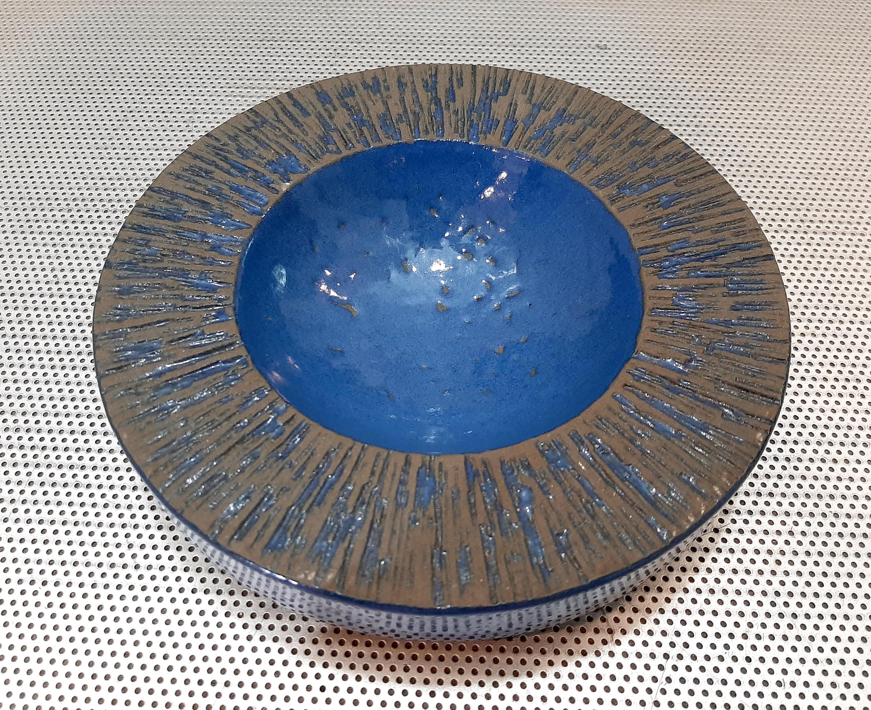 Vintage MCM Lee Rosen Studio Pottery Bowl, Cerulean Blue Sgraffito 7" - image 4