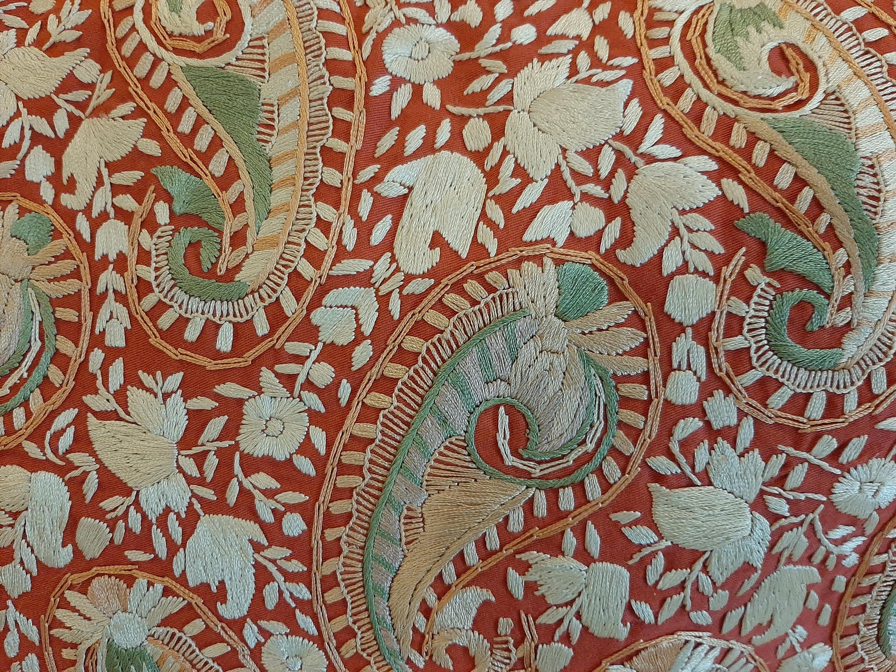 Throw Pillows - Pair Lauren Ralph Lauren Accent 15x20 Paisley Red Boho Bohemian Embroidered Vintage Discontinued Classy High End - image 4