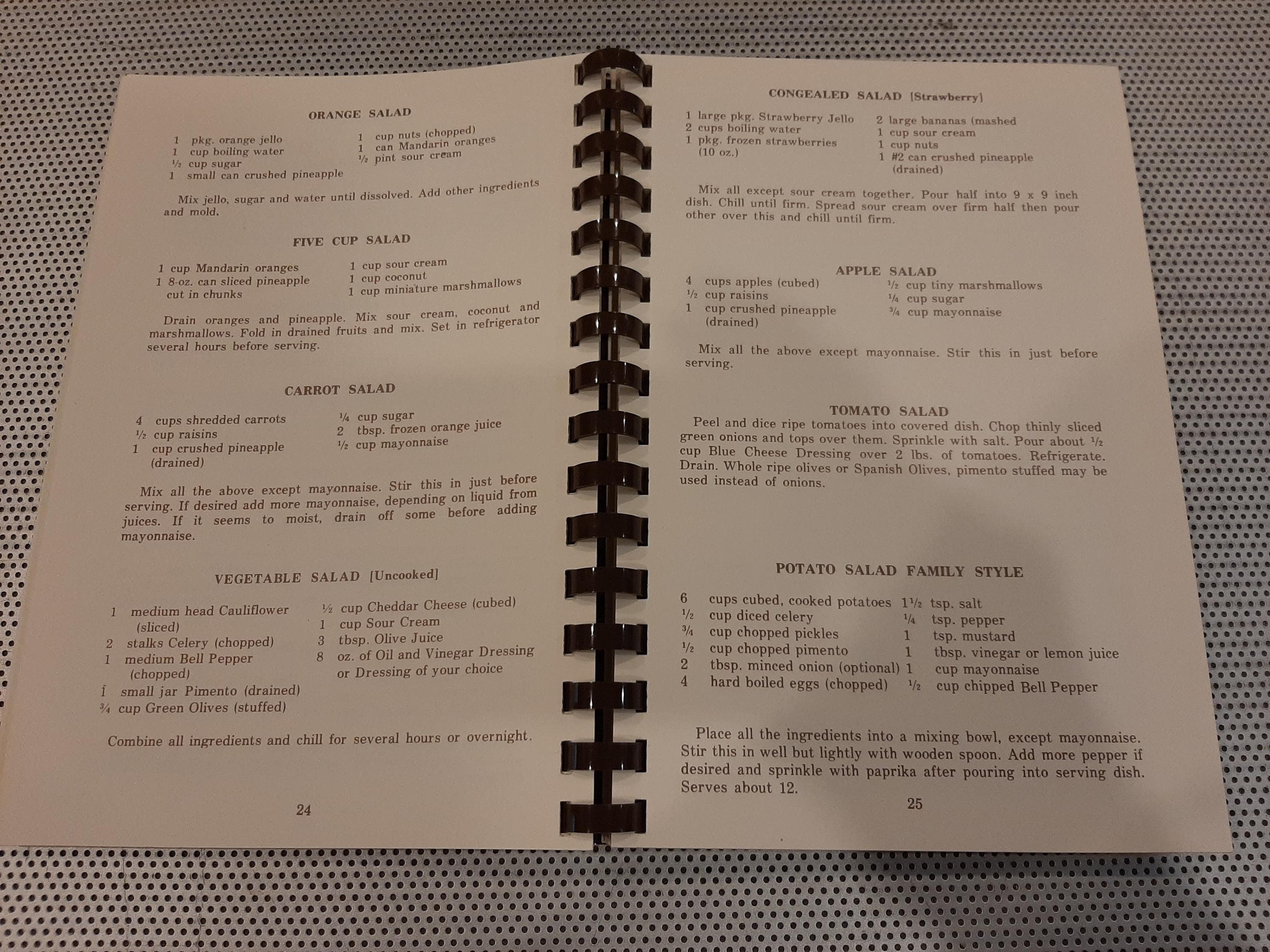 Vintage 1988 Famous Recipes from Mrs. Wilkes Boarding House in Historic Savannah Georgia Cookbook Recipes Southern Home Cooking - image 5