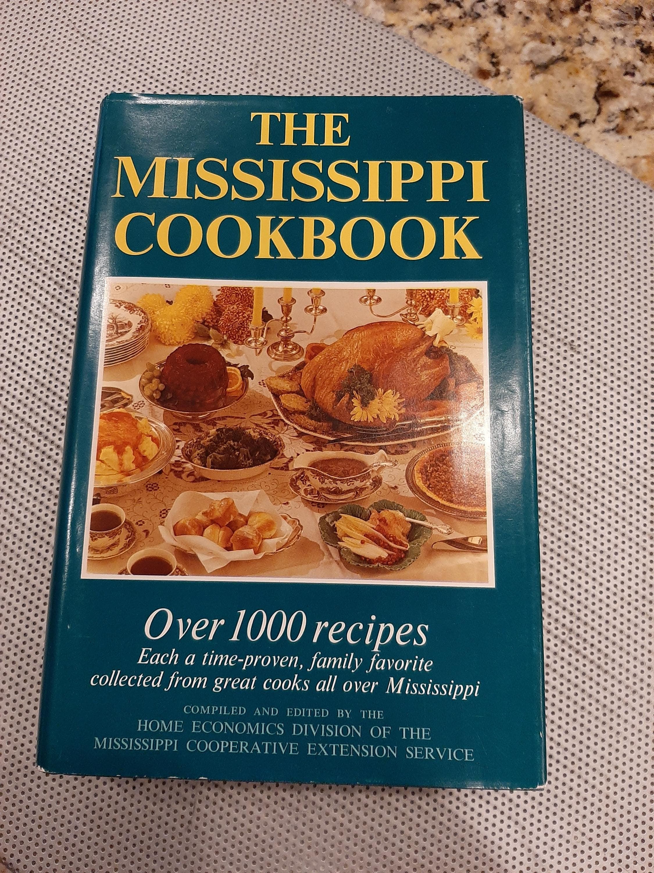 The Mississippi Cookbook by the Home Economics Division of the Mississippi Cooperative Extension Service, 3rd Printing 1974 - image 3