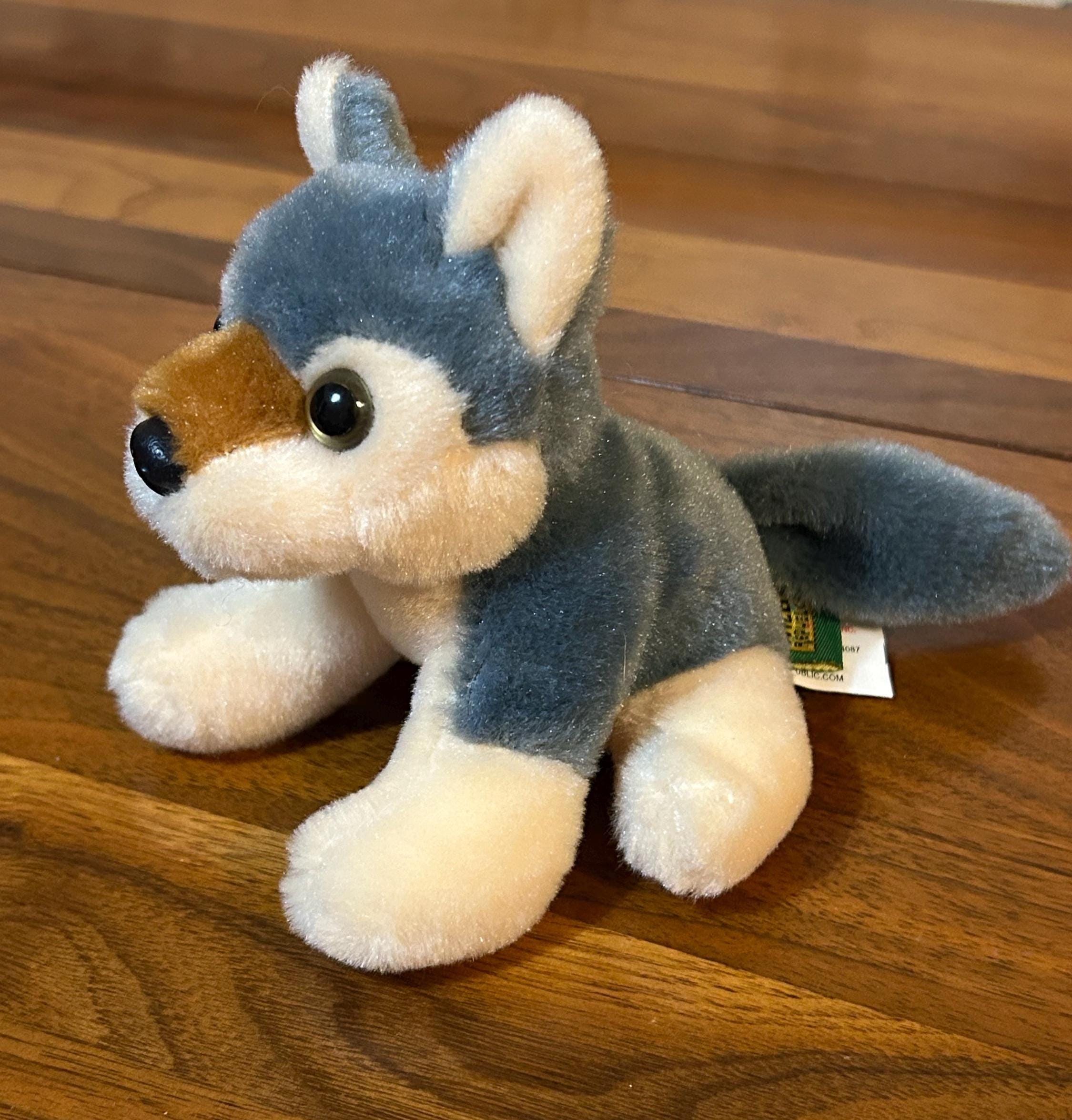 Vintage Wild Republic Pocketkins Eco Wolf 7"- Plush Animal