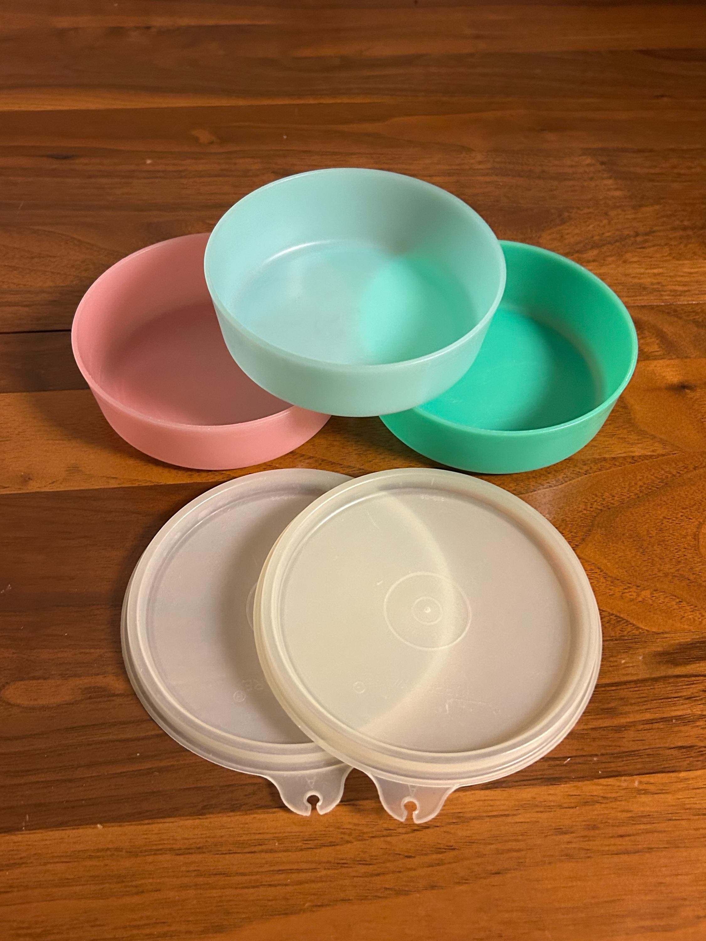 Vintage Tupperware Snack Bowl Set – Pink, Green, Blue, 1286 Series (2 Lids)