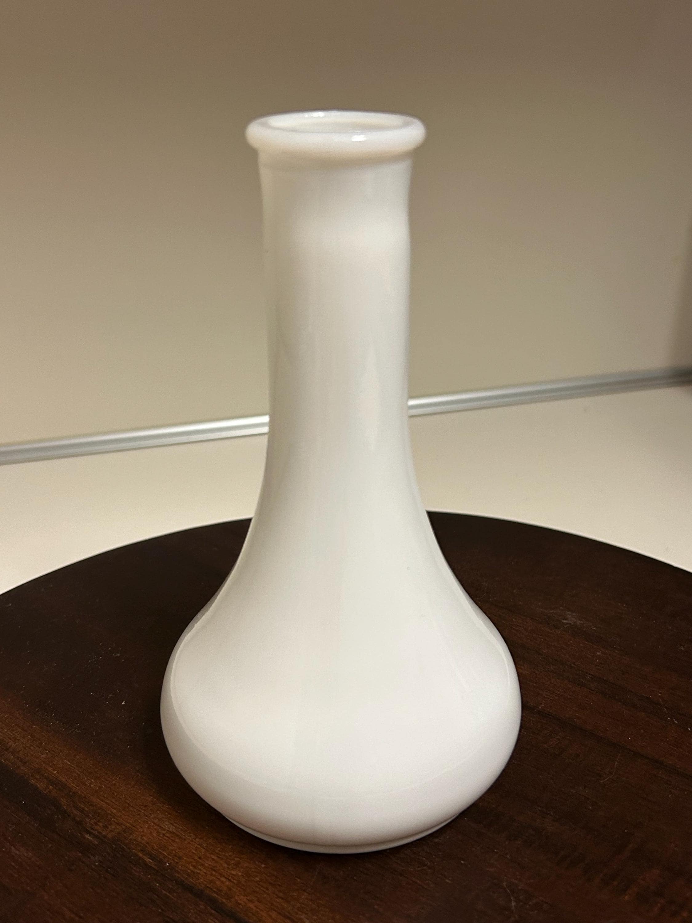 Vintage Milk Glass Small Genie VASE 6" white 4051 shiny smooth finish bud vase table centerpiece Great Condition, looks brand new