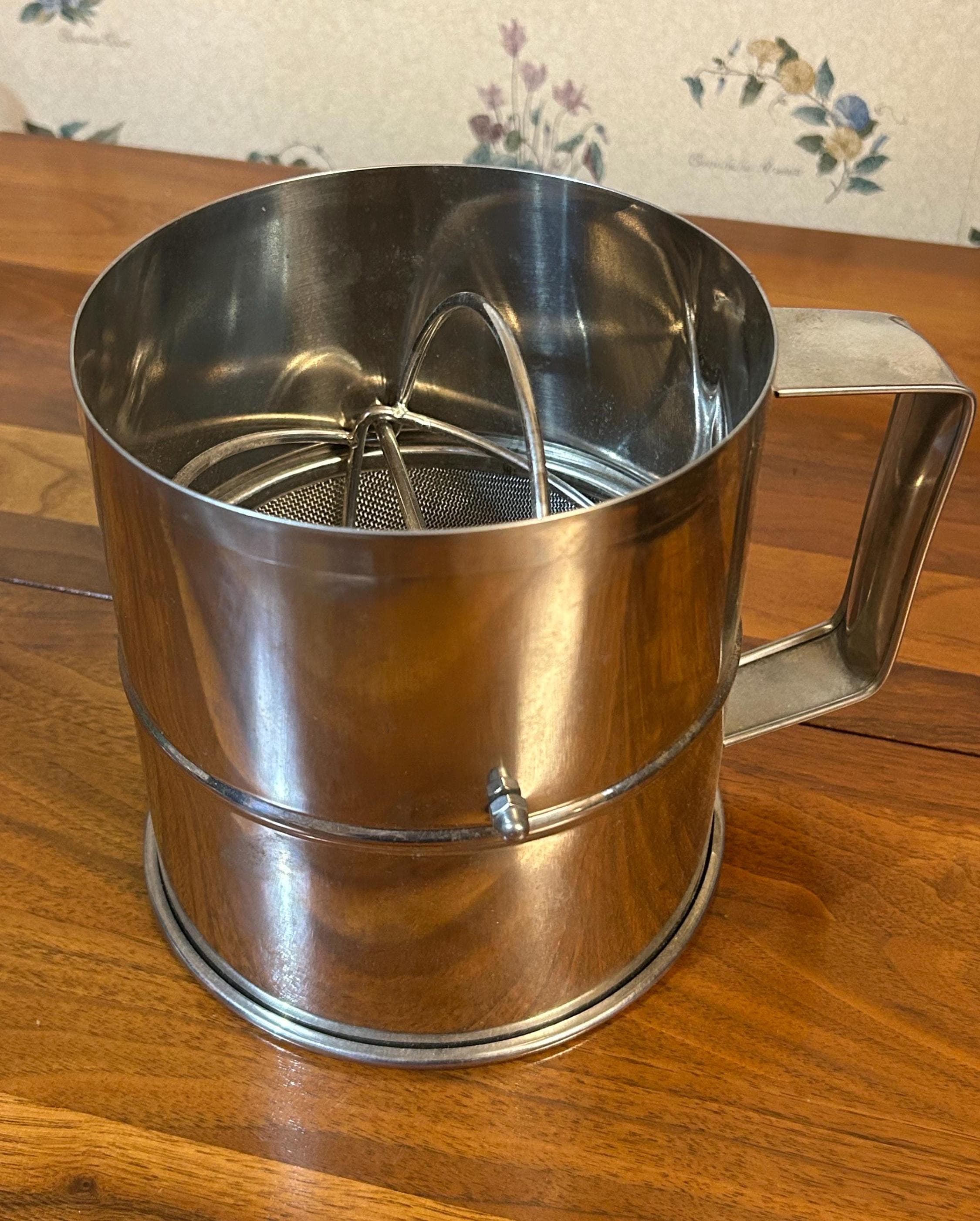 Vintage Large Hand Crank Flour Sifter 6 1/2" - 4-6 Cup Baking Tool