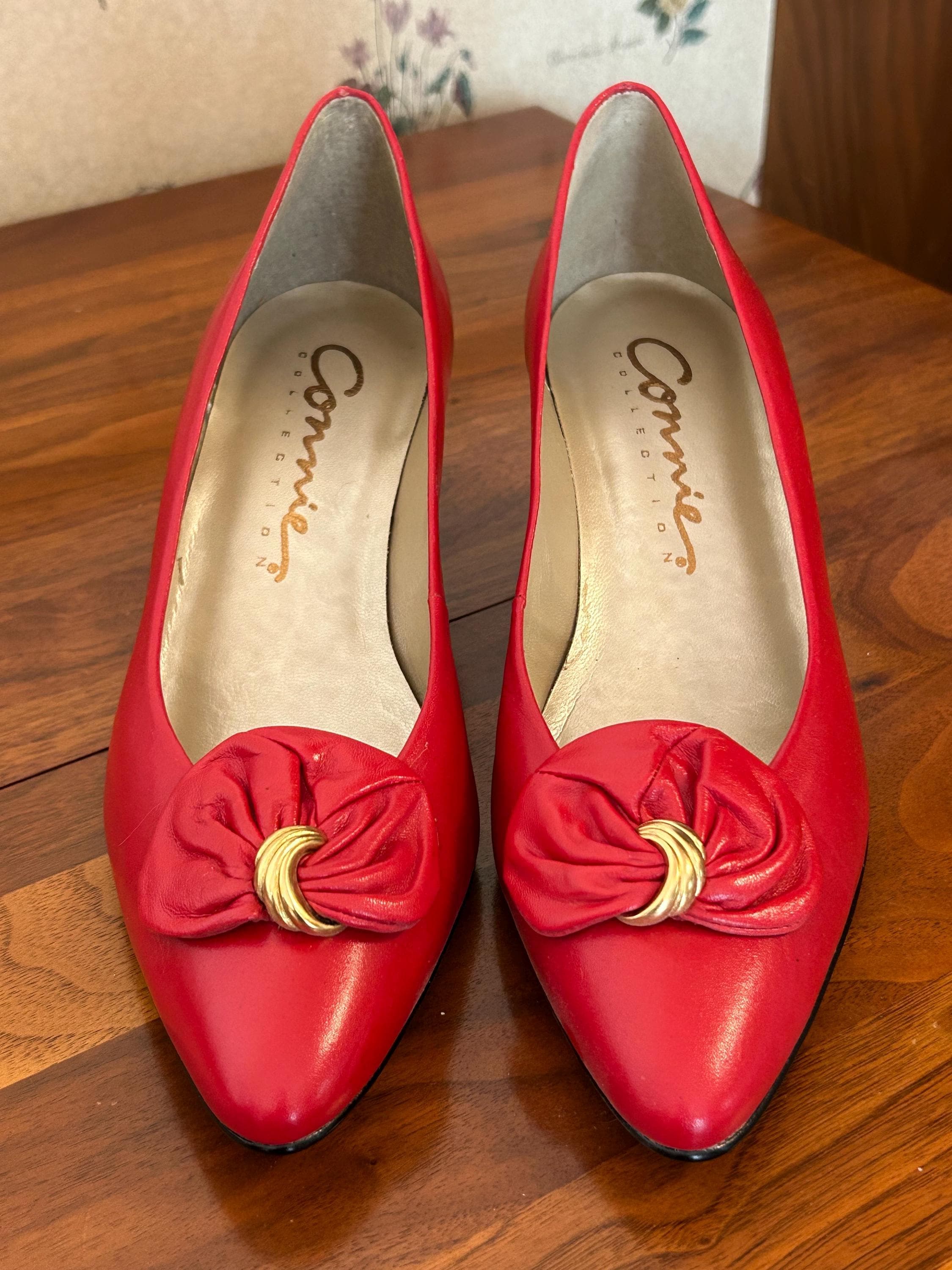 Vintage Connie Collection Red Pumps Size 8 1/2B - Bow Accent Leather Upper