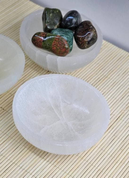 Handmade Selenite Charging Bowl (10cm) - Moroccan Crystal Storage - image 4