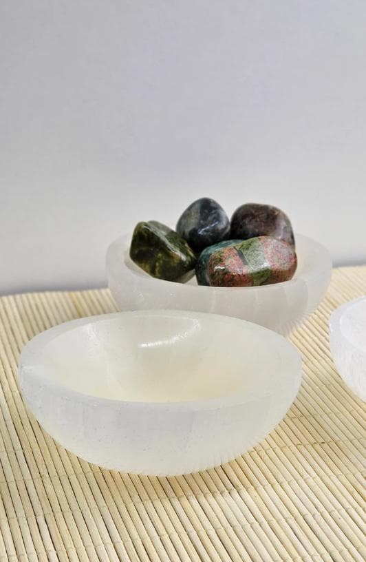 Handmade Selenite Charging Bowl (10cm) - Moroccan Crystal Storage - image 3