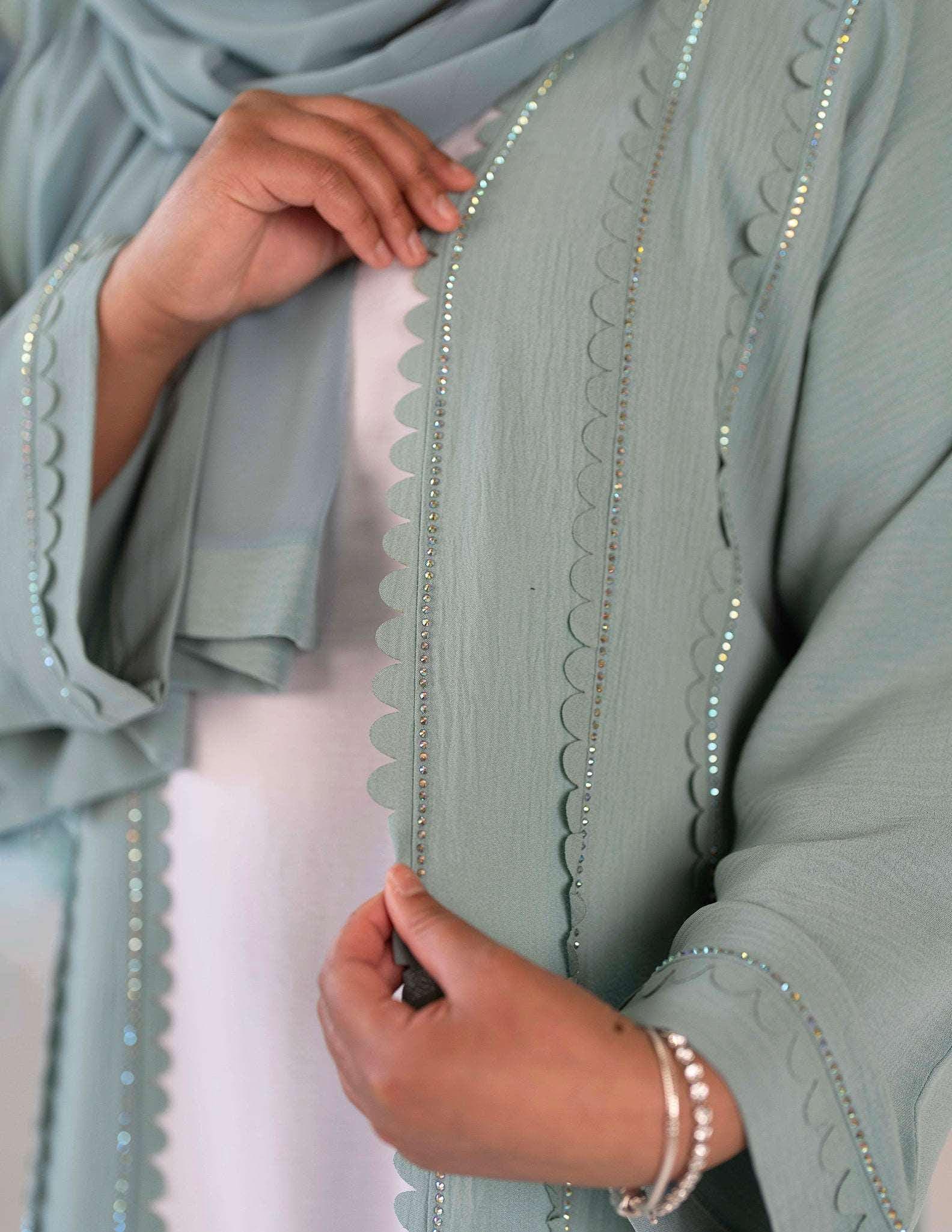 Melina Abaya - image 4