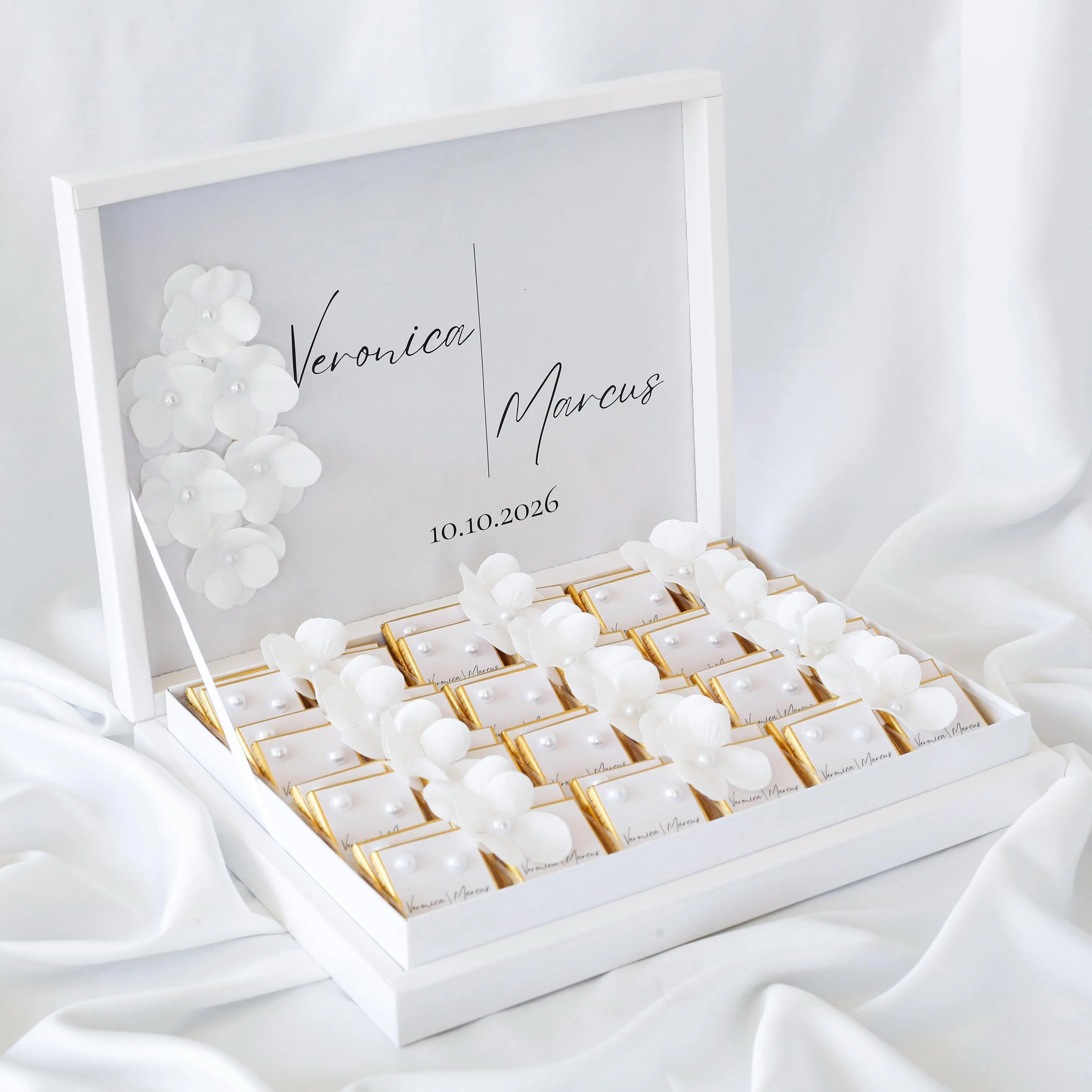 Wedding Favors Chocolate, Wedding Favors, Engagement Chocolate, Luxury Box Chocolate, Floral & Pearl Details, Personalized Wedding Favors