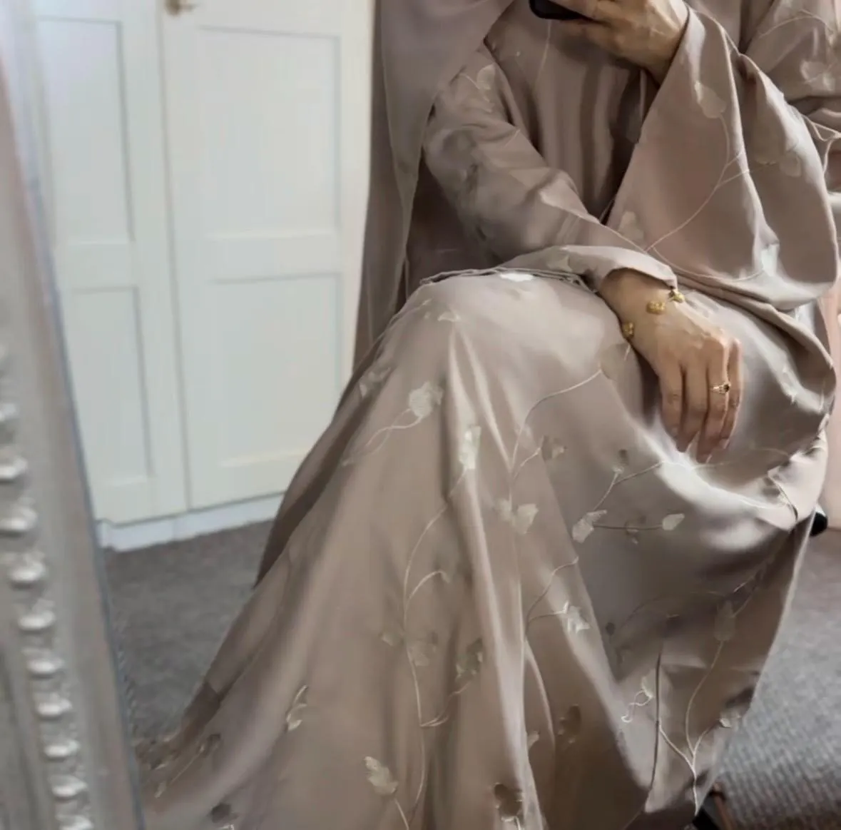 Embroidered Nidha Abaya: Prayer Dress with Scarf Umrah Hajj - image 5