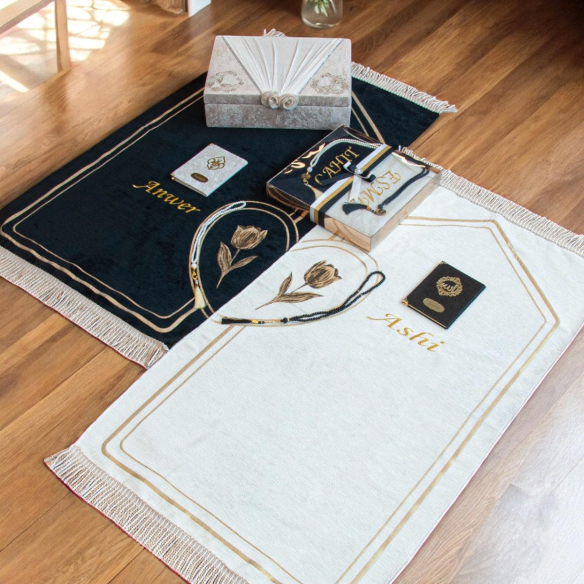 Personalized Couple Prayer Mat Set 2 Rose Patterned Heart Shaped Prayer Rugs Gift Eid Islamic Gift Wedding Gift and Rosary Couple Set Gift - image 3