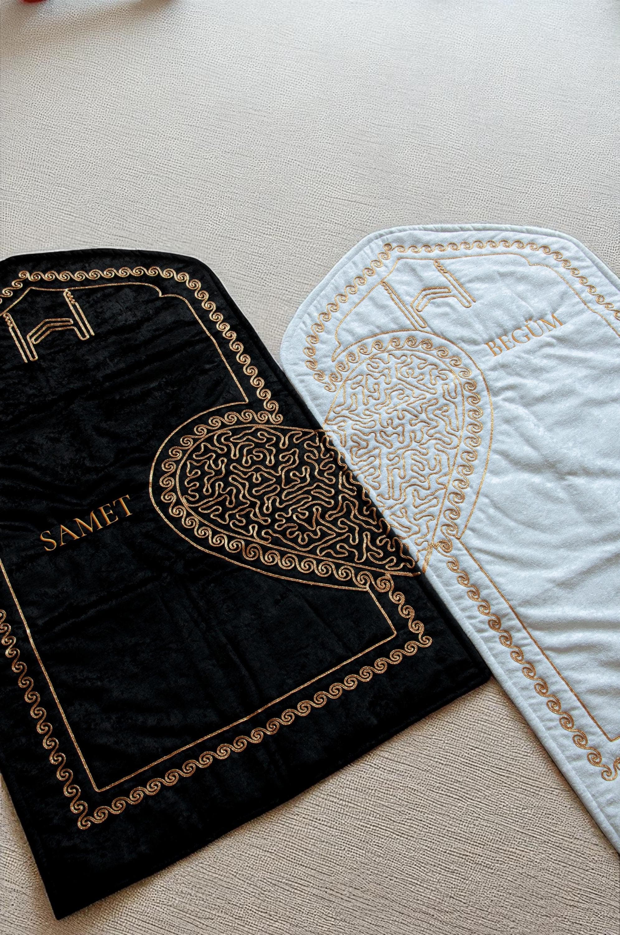 Personalized Couple Prayer Mat Set 2 Heart Shaped Prayer Rugs Gift Eid Islamic Gift Wedding Gift and Rosary Couple Set Gift - image 5