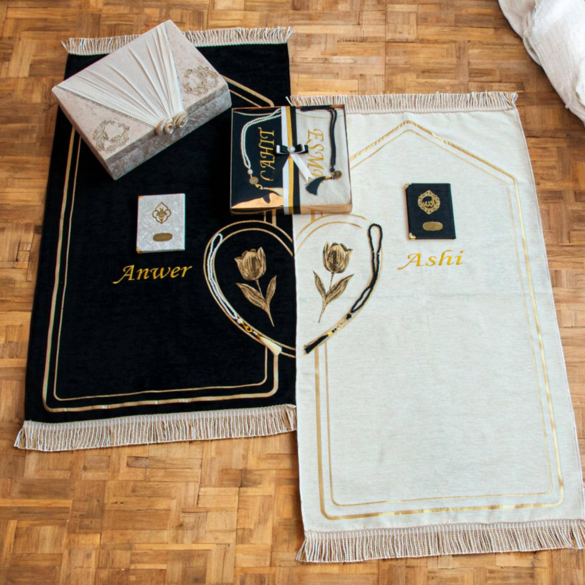 Personalized Couple Prayer Mat Set 2 Rose Patterned Heart Shaped Prayer Rugs Gift Eid Islamic Gift Wedding Gift and Rosary Couple Set Gift