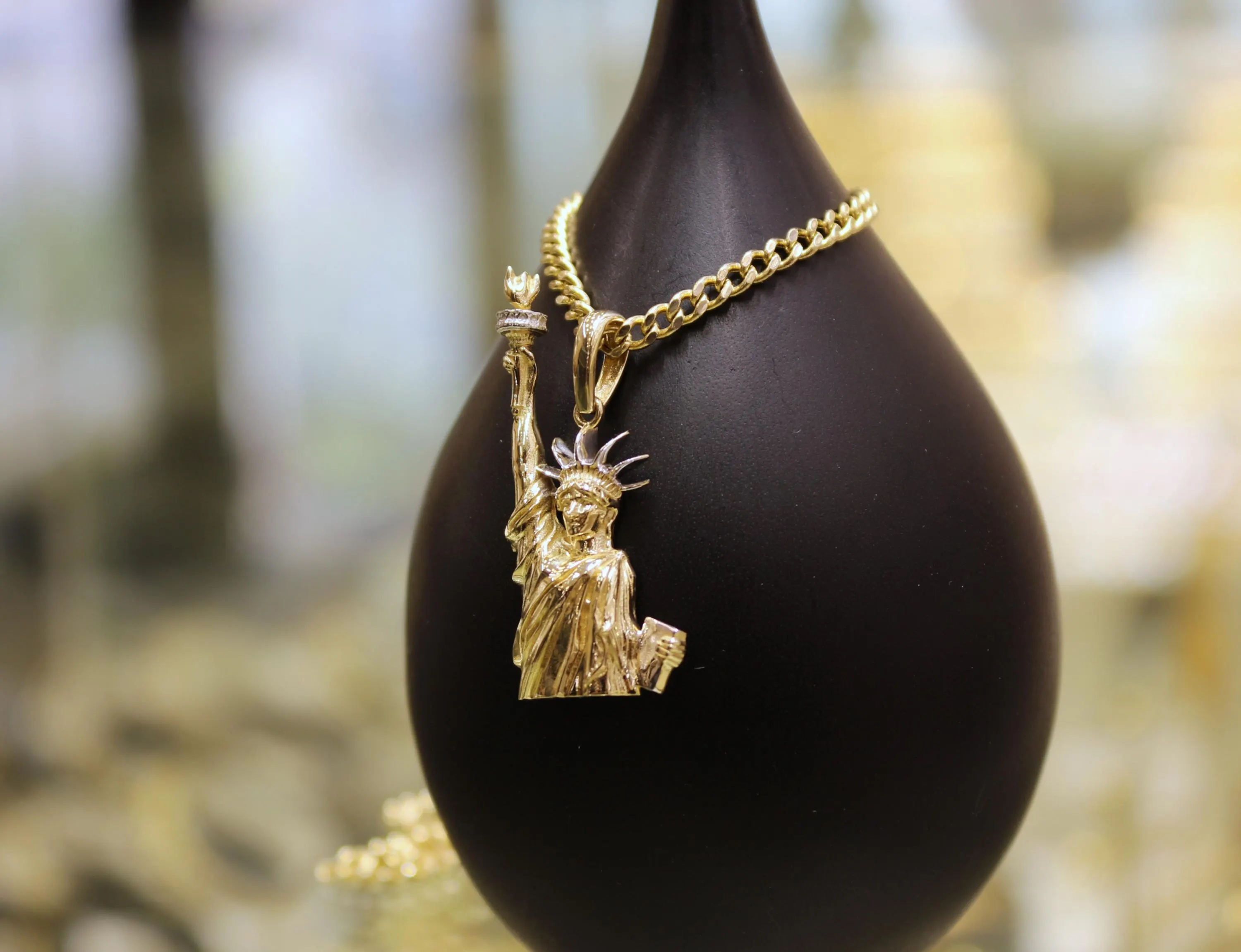 14K Gold Statue Of Liberty Pendant, 14K USA New York Necklace, Liberty Pendant Gold, New York Symbol Necklace, Freedom Symbol, Gift for Her - image 5