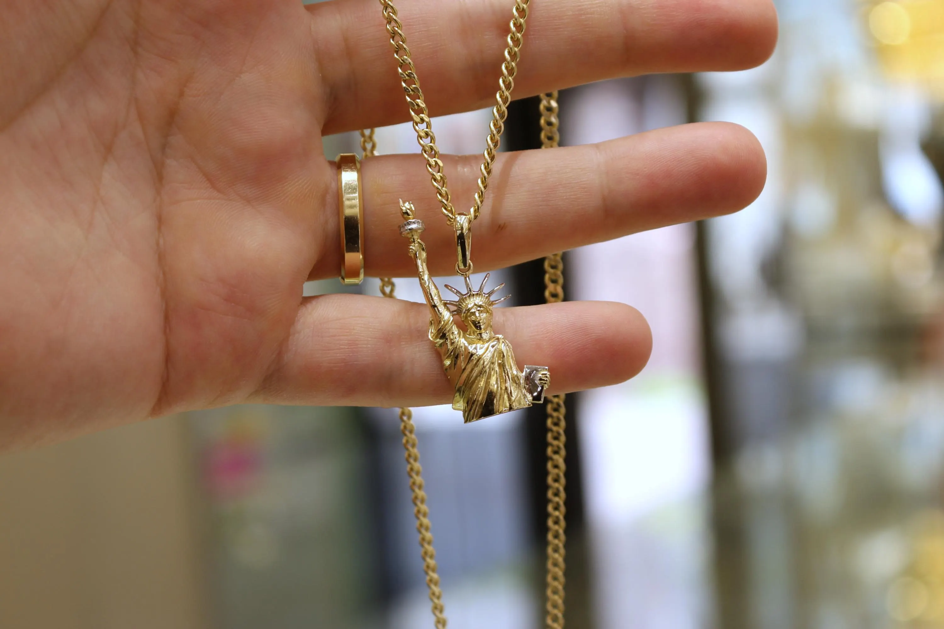 14K Gold Statue Of Liberty Pendant, 14K USA New York Necklace, Liberty Pendant Gold, New York Symbol Necklace, Freedom Symbol, Gift for Her - image 4