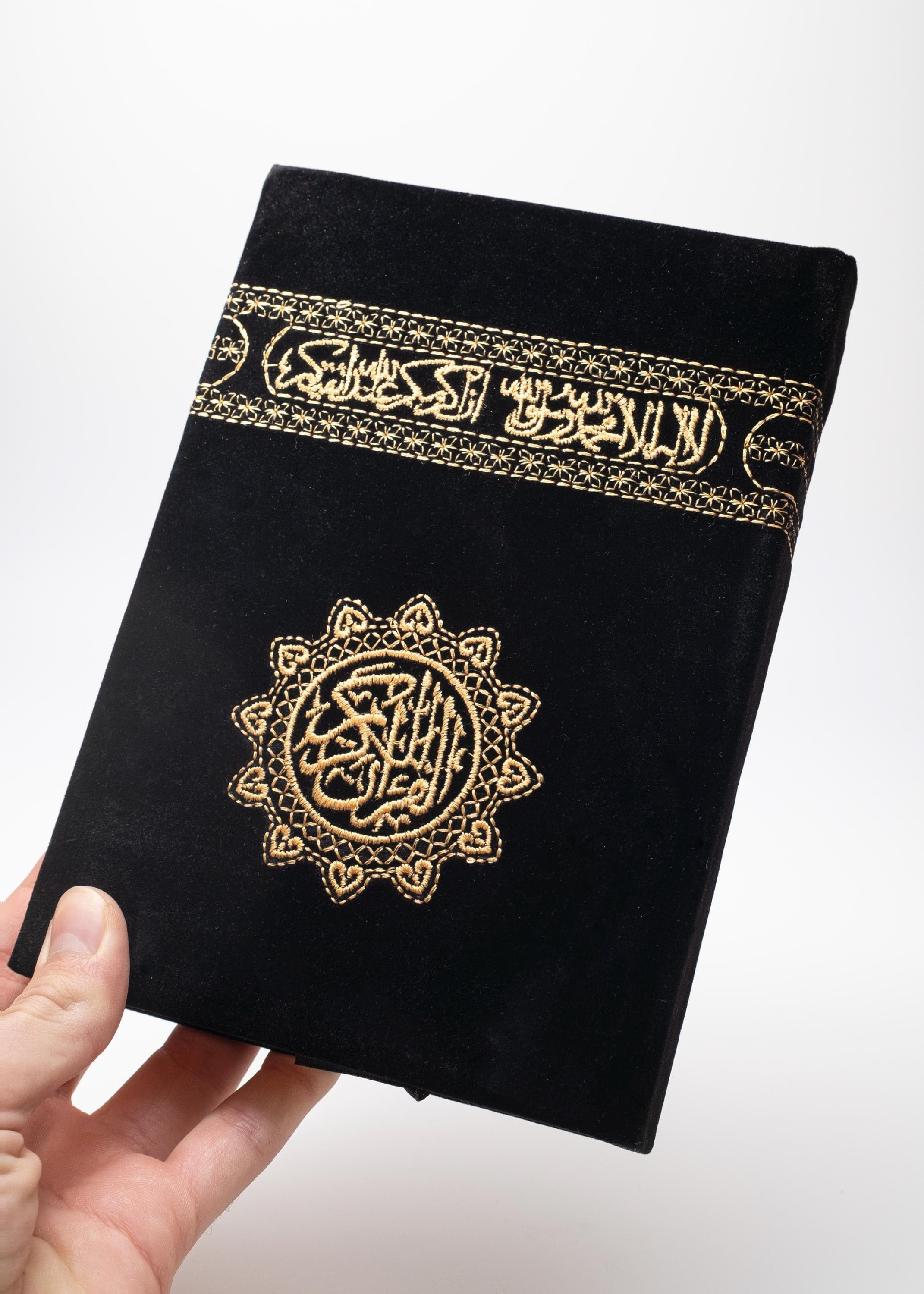 Qur’an Arabic Kaaba Velvet with Gold Embroidery - image 3