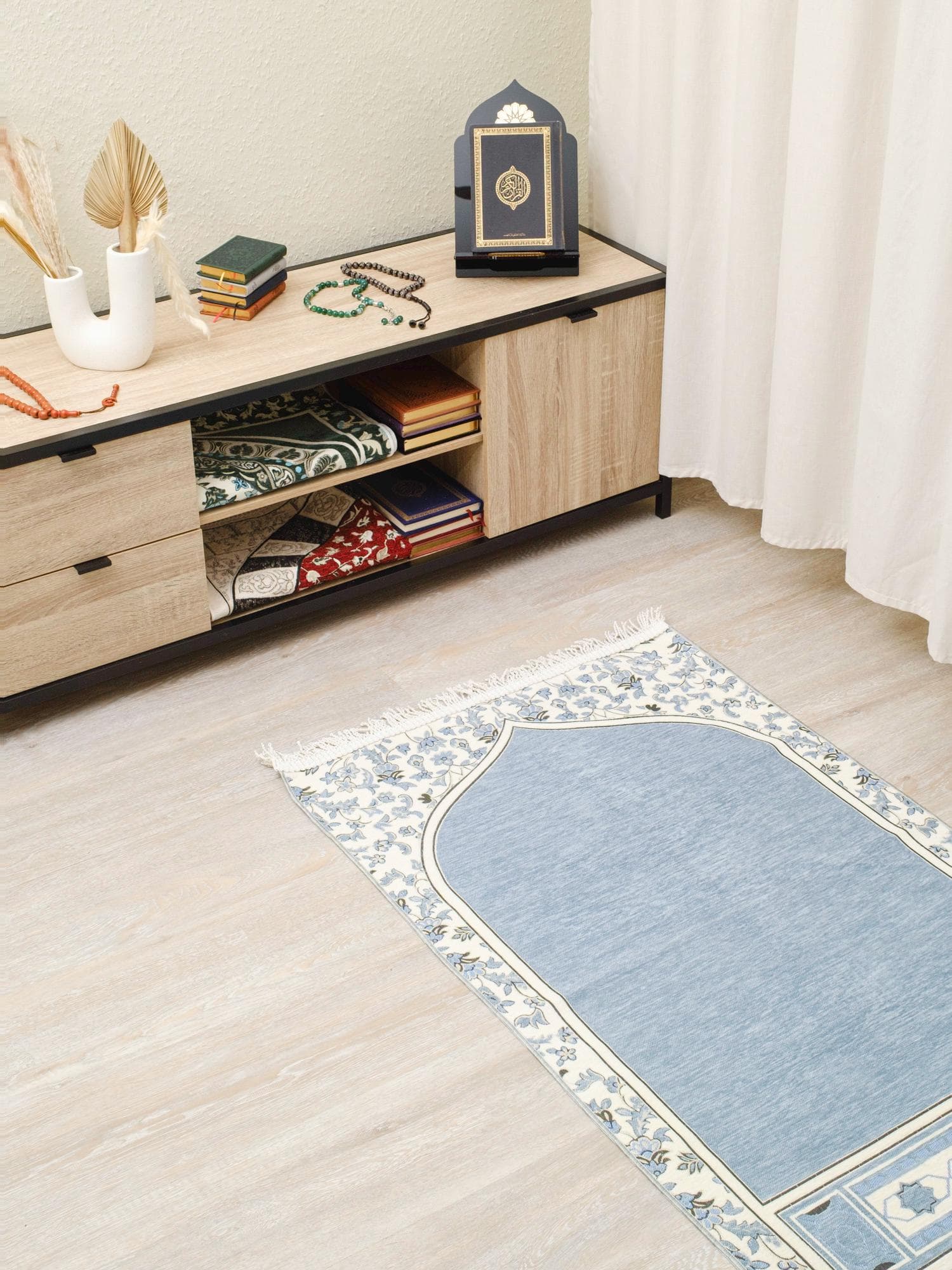 Rawda  Medina Bloom Prayer Mat, Prayer Rug | Soft, Minimal Floral Border Design | Ramadan gift