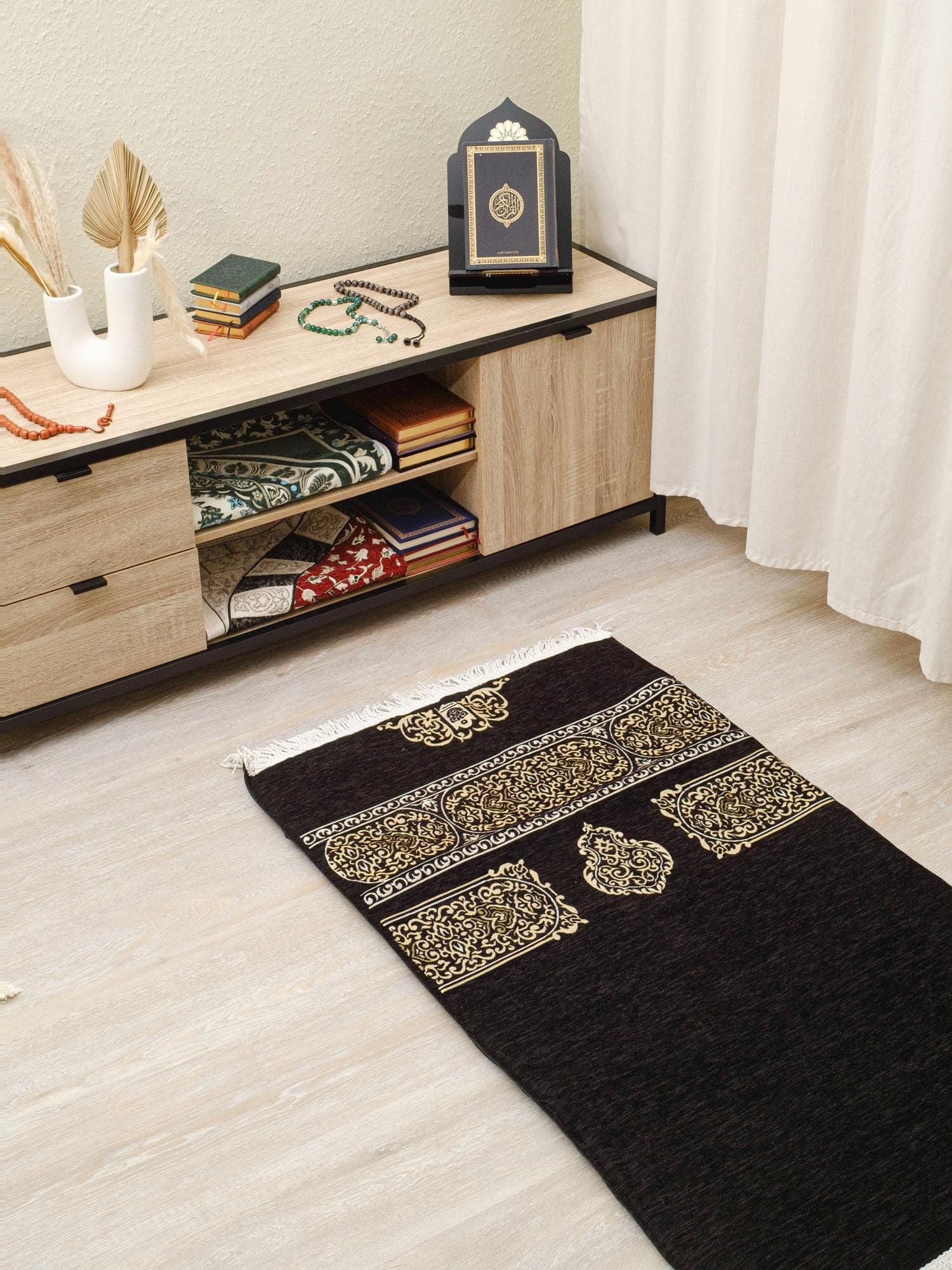 Soft Padded Prayer Mat in Velvet | Extra Comfort for Seniors & Sensitive Knees | Ramadan Gift