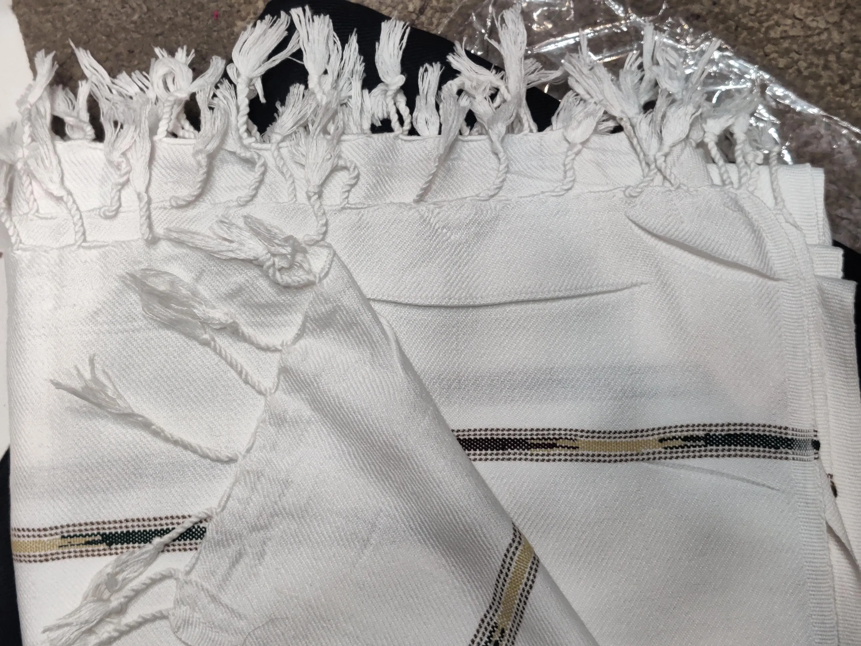 Men's Handmade Afghan Patoo White Shawl, Acro  Woolen Dhussa Shawl for Men - image 3