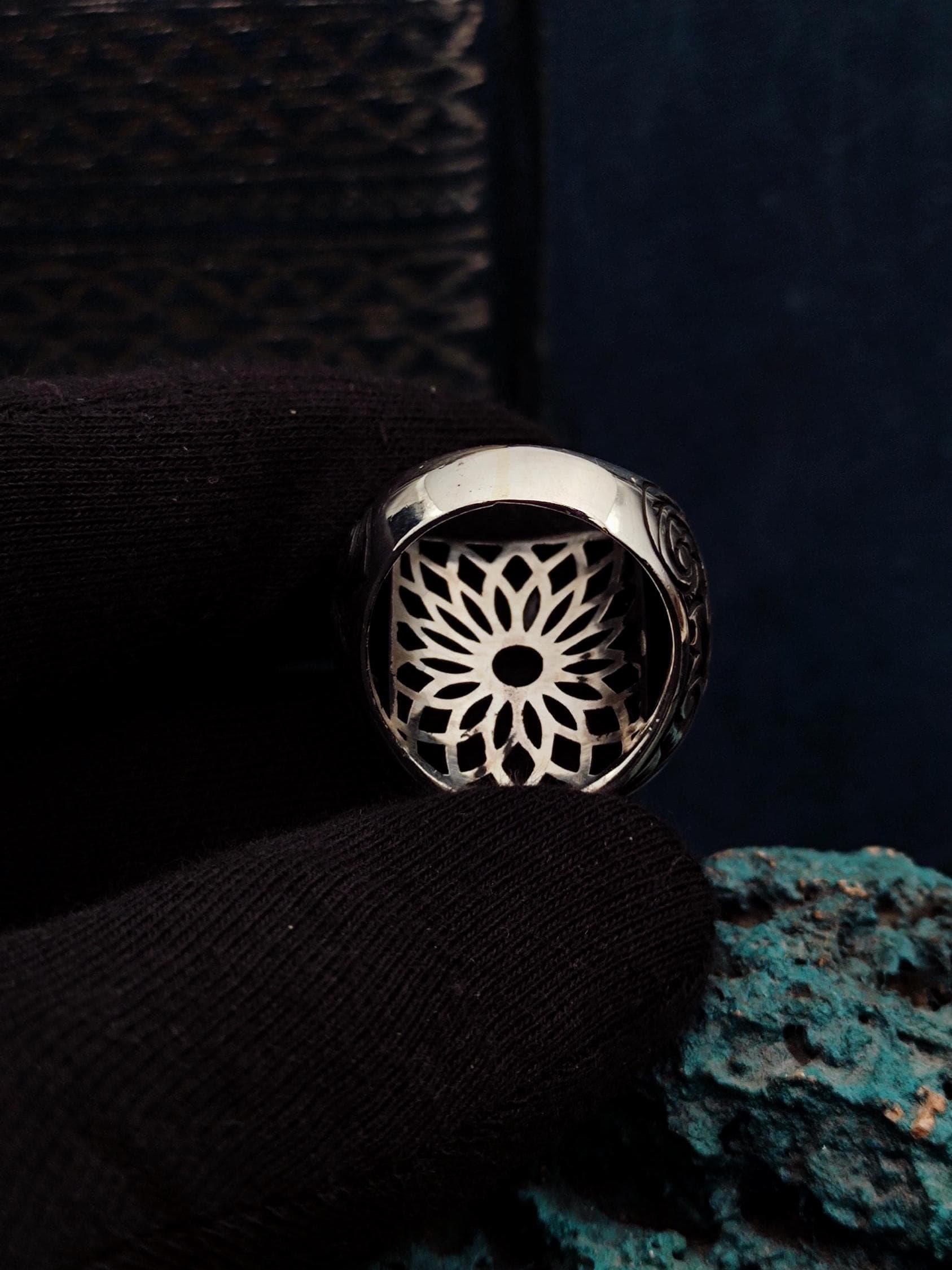 Hand carved Salavat-i Sharif Silver Men Ring on Agate Stone, Islamic Gift Ring, Gift for Muslims, Handmade Silver Ring, Gift for My Husband