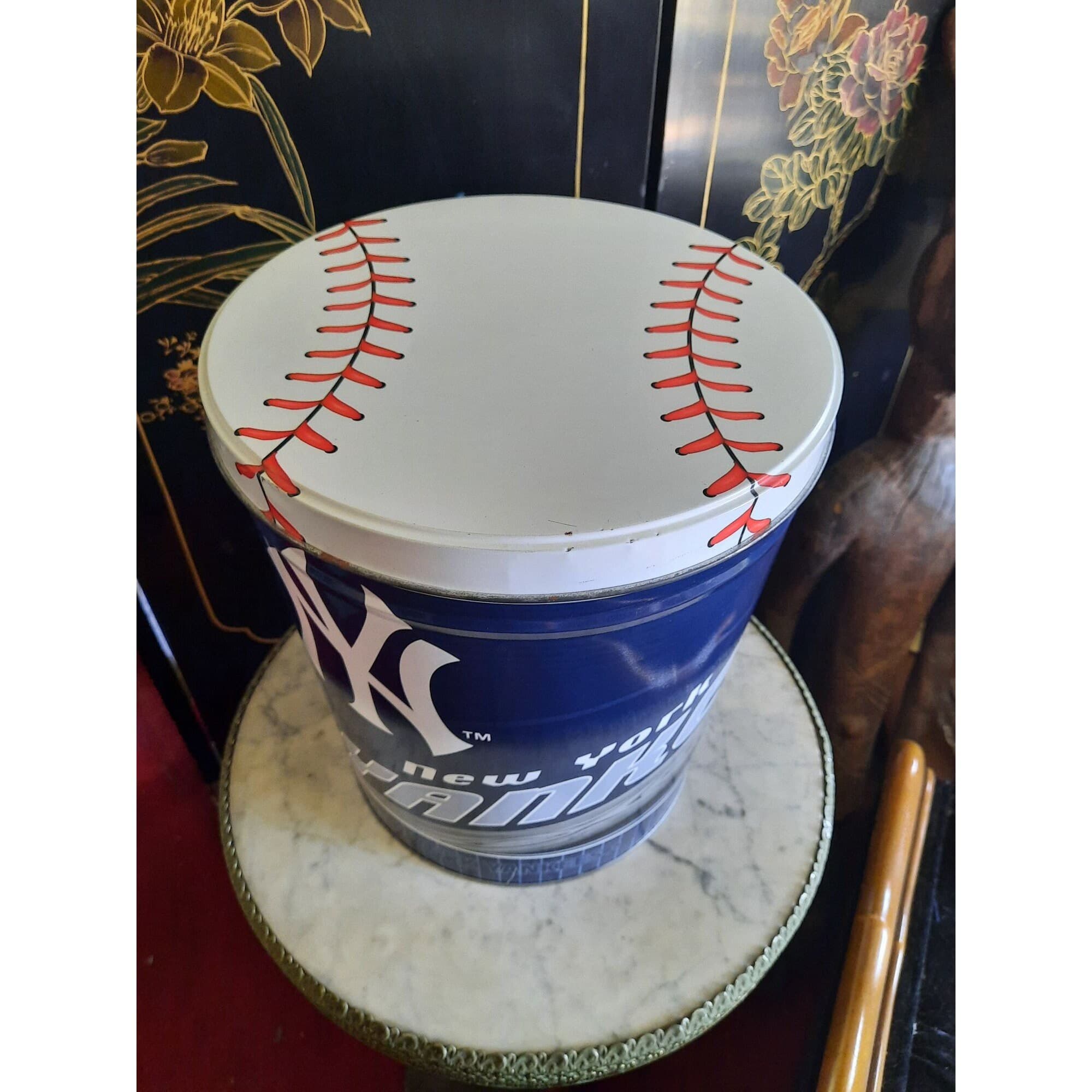 Wincraft 1994 NY Yankees Popcorn Baseball Lidded Tin Licensed Near Mint! - image 5