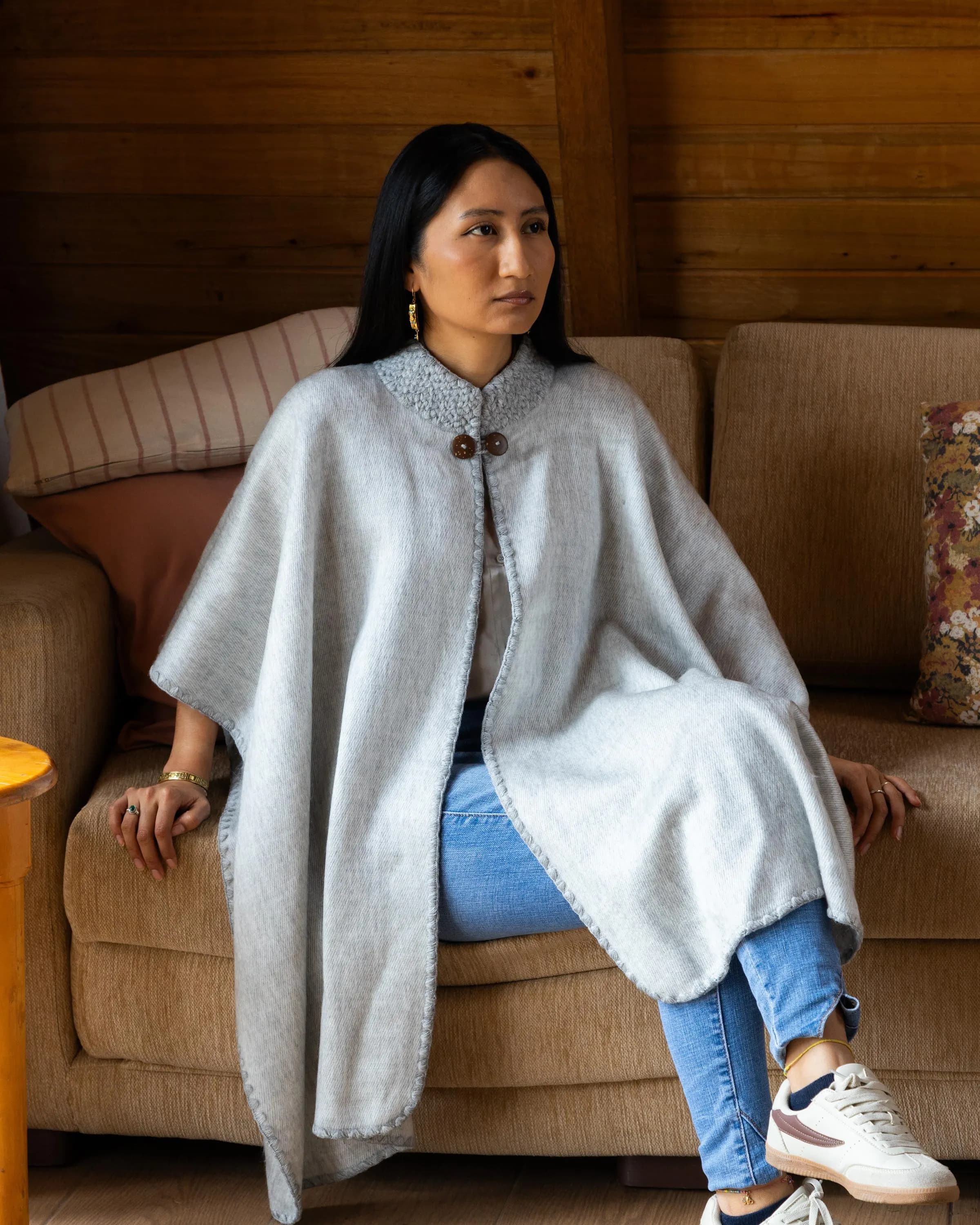 Grey Alpaca Ruana Cape – Handwoven Andean Shawl Poncho, Soft Wrap for Women, Minimalist Winter Layer - image 5