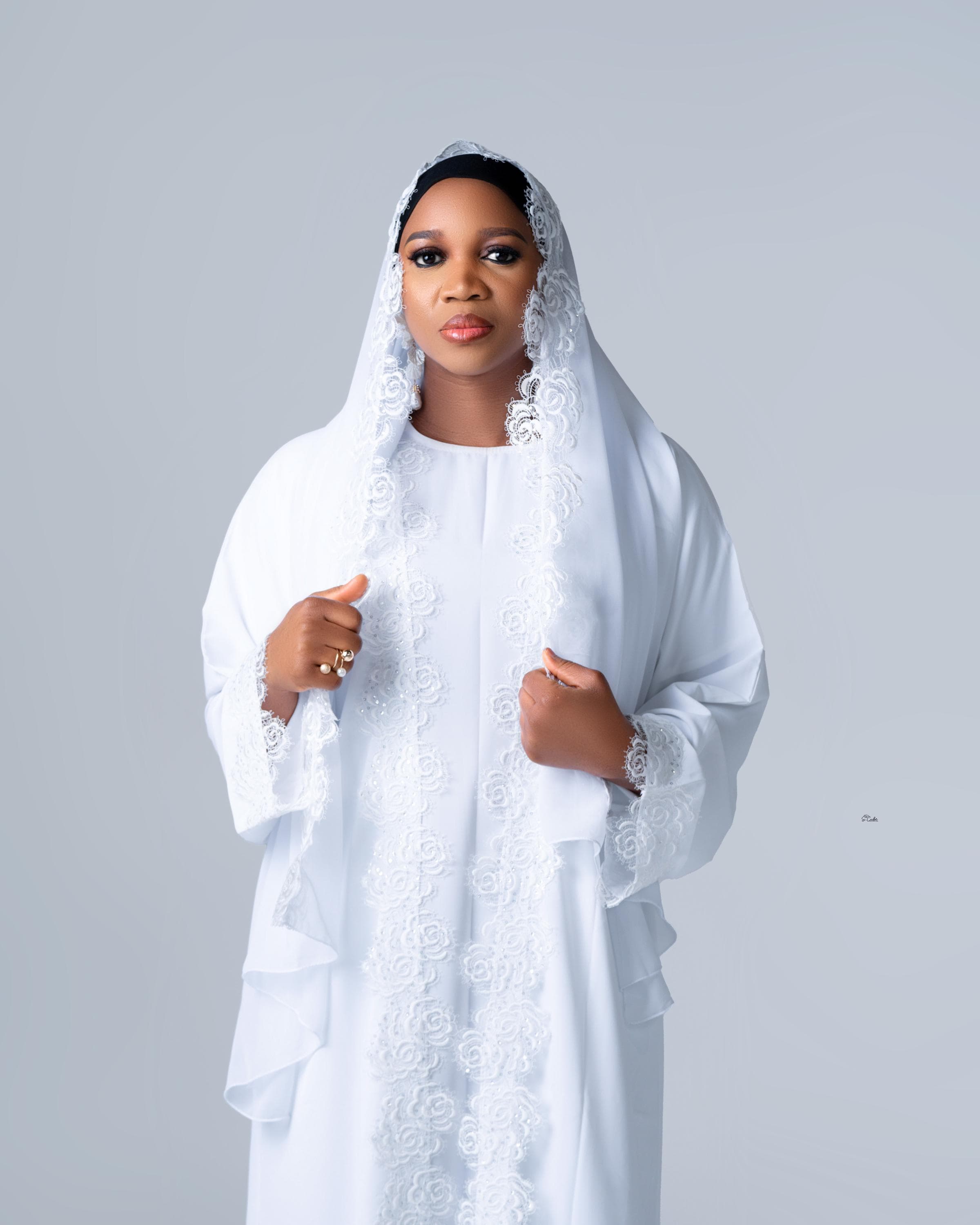 Noor White Lace Abaya - image 5