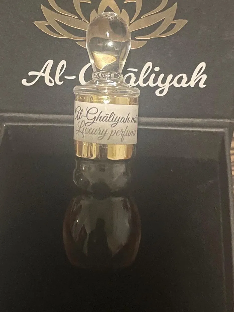 Al Ghaliyah Attar: Prophetic Oud Blend, Musk, Rose & Amber - image 3