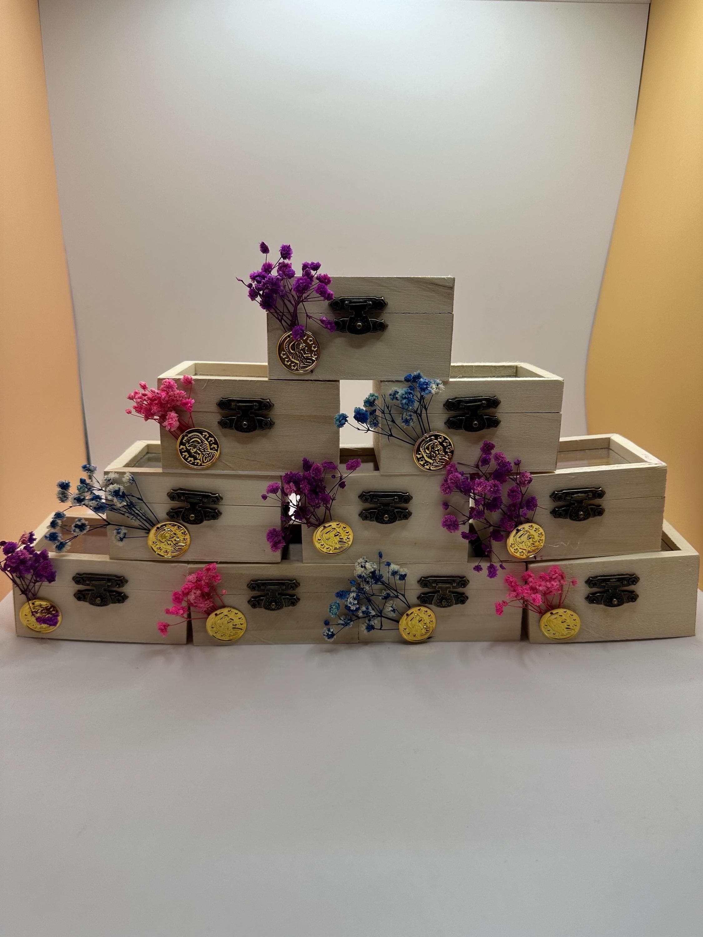 Wooden Henna Favor Box with Colored Prayer Beads (12 Pieces)