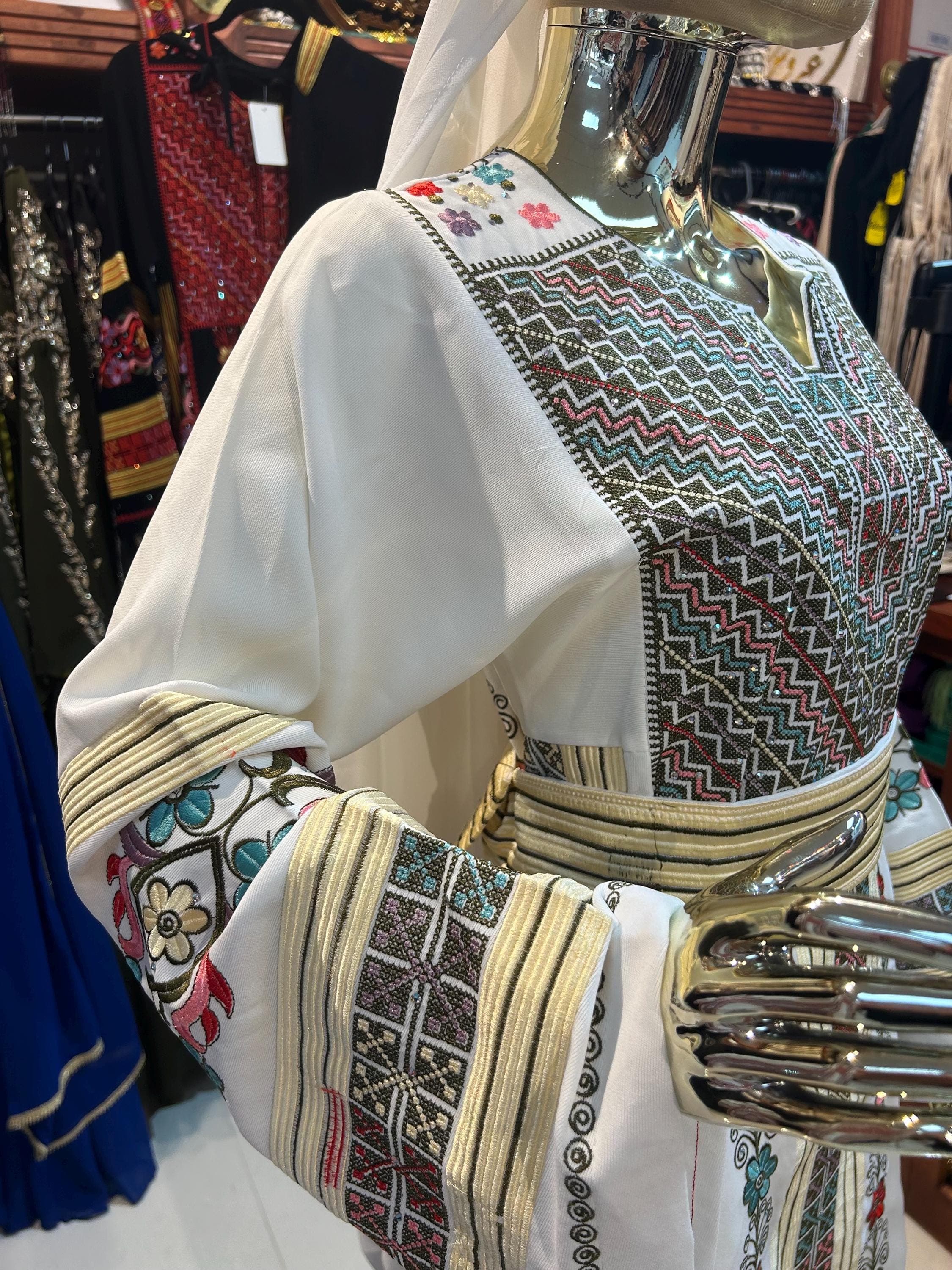 Embroidered Thobe | Traditional Dress with Intricate Handwork - image 5