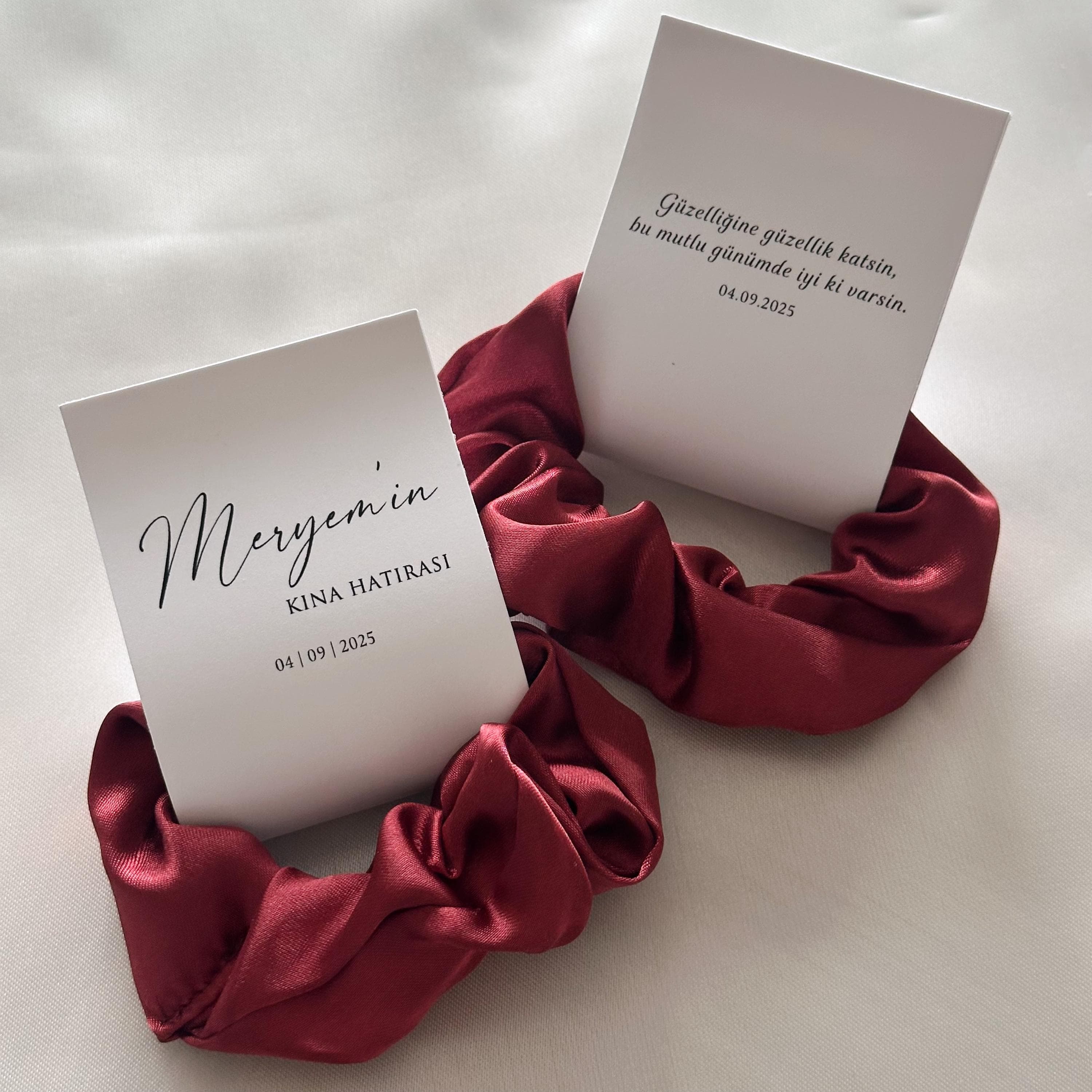 Scrunchies Geschenk | Gastgeschenk | personalisierte Geschenke | Henna Abend Feier | Haargummi | Hochzeit | JGA | Verlobung | Brautjungfer - image 4