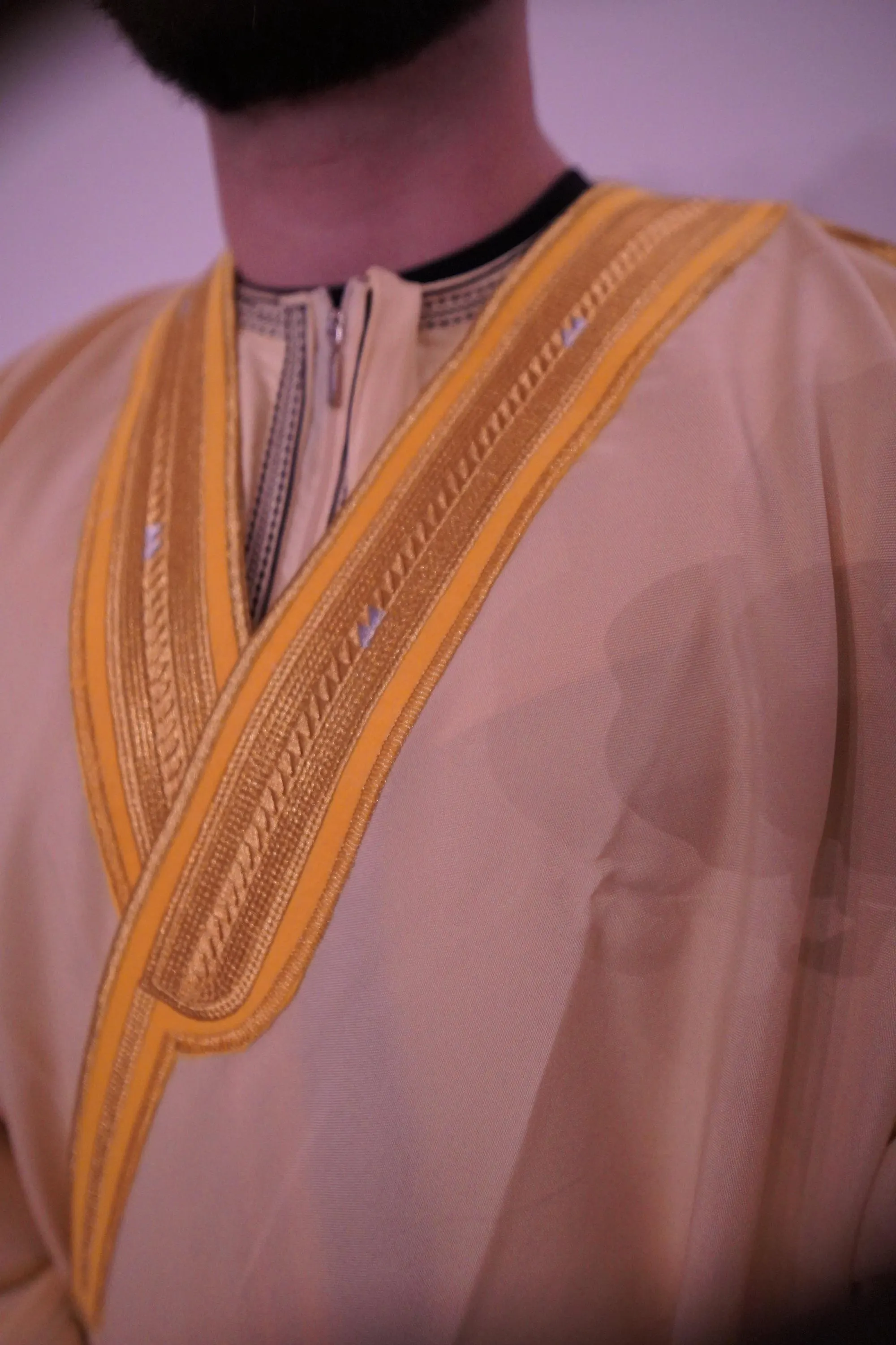 Bisht Cloak with Gold Embroidery for Men– Full Sleeve Arabic Thobe Robe | 5 Colors - image 5