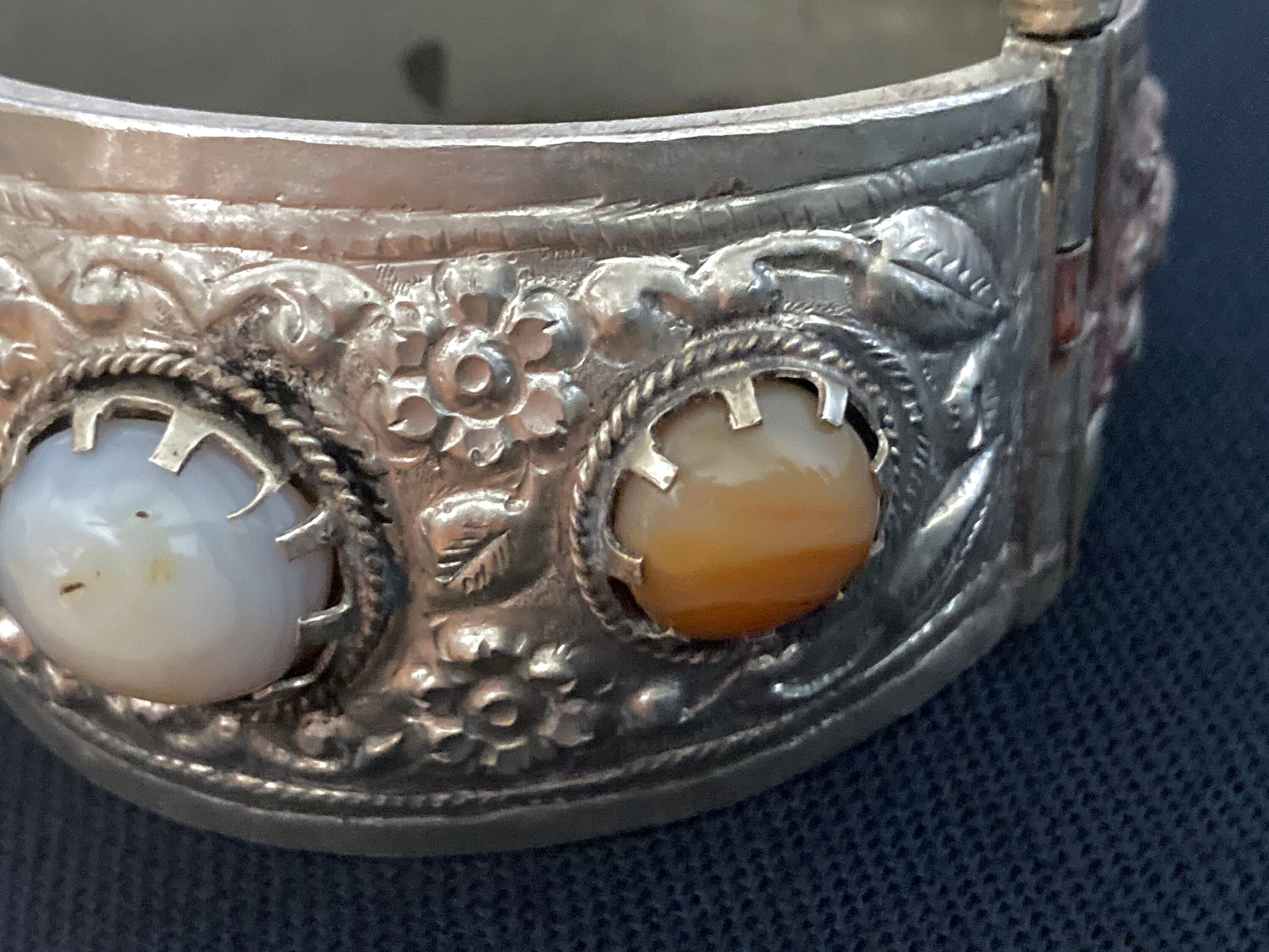 Vintage Tribal Wide Bracelet Silver w/ 3 Stones Hinged Pull Pin Closure - image 4