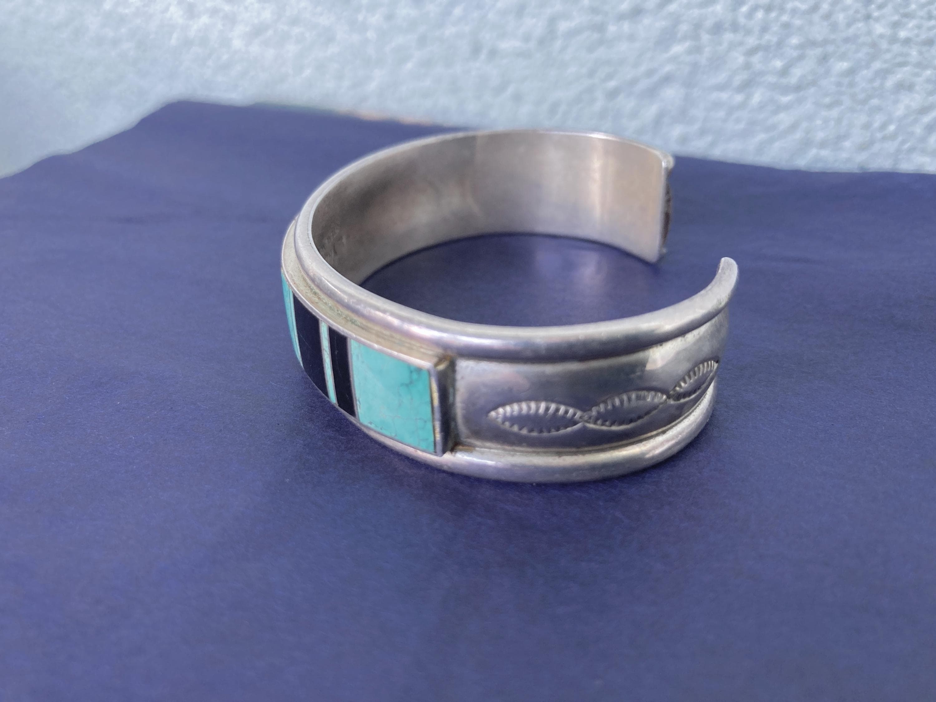 A. Yazzie Navajo Turquoise Onyx .925 Inlay Cuff Bracelet Sterling Silver - image 5