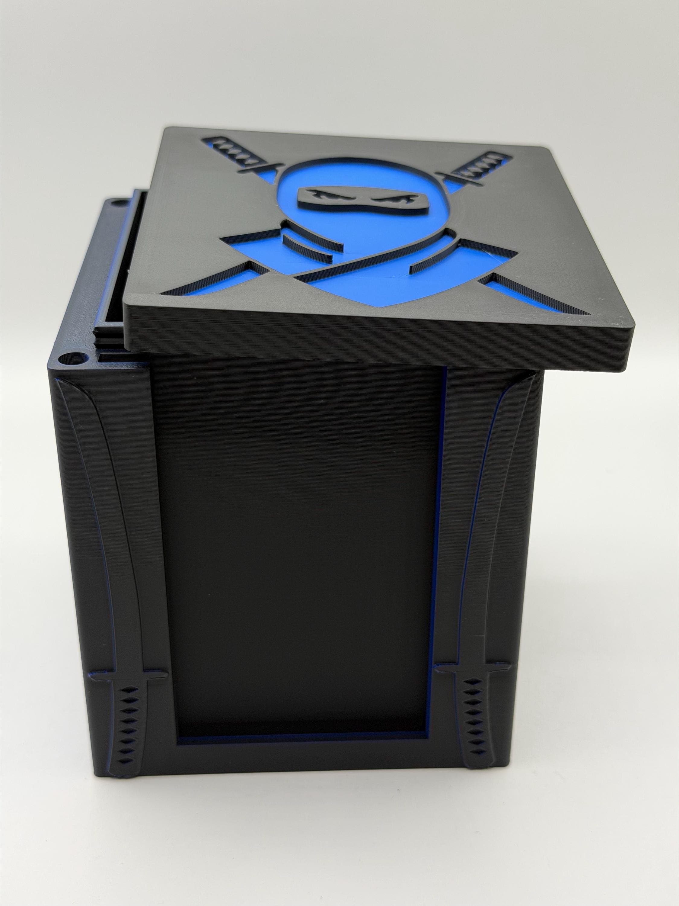 MTG EDH Deck Box | Ninja Theme Deck Box  Commander Showcase Display Slot with Toploader | Magnetic Top Fantasy Gaming Cards Organizer - image 5