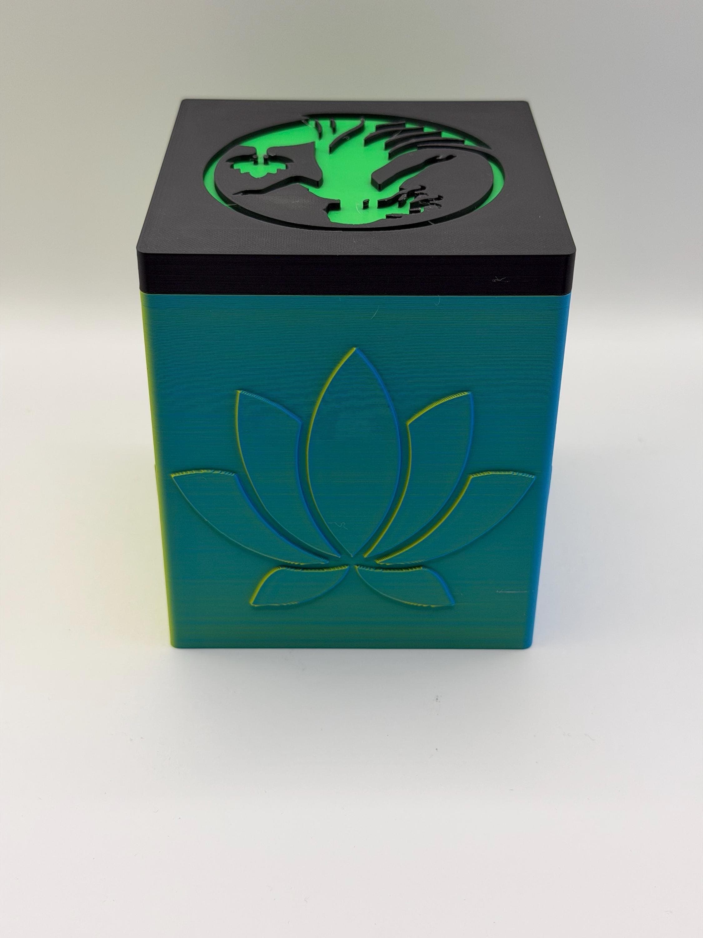 MTG EDH Deck Box | Simic Landfall Theme Deck Box Commander Showcase Display Slot with Toploader |Magnetic Top Fantasy Gaming Cards Organizer - image 4