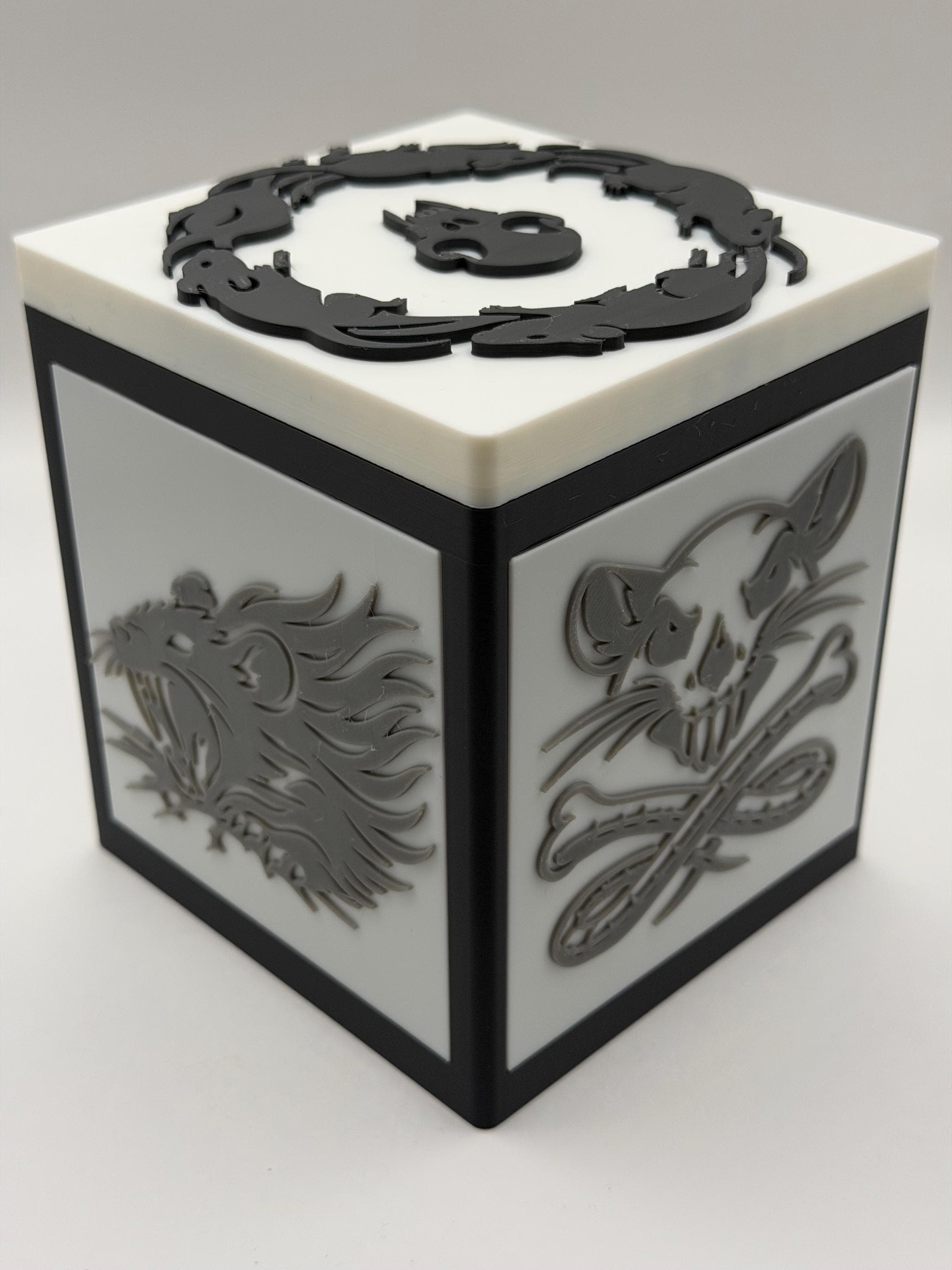 MTG EDH Deck Box | Rats Theme Deck Box  Commander Showcase Display Slot with Toploader | Magnetic Top Fantasy Gaming Cards Organizer - image 5