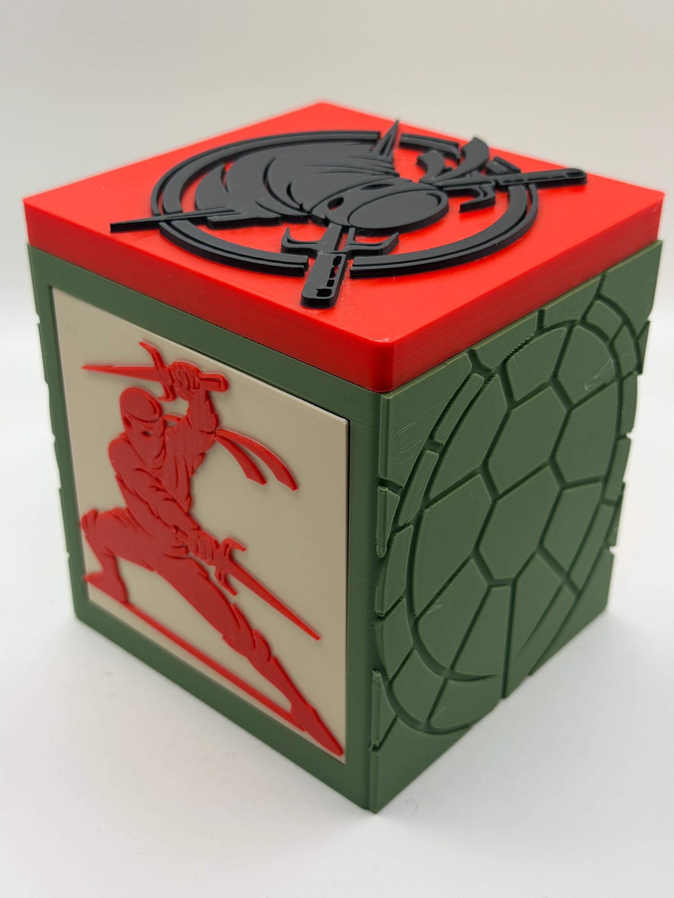MTG EDH Deck Box | Red Ninja Theme Deck Box Commander Showcase Display Slot with Toploader | Magnetic Top Gaming Cards Organizer - image 5