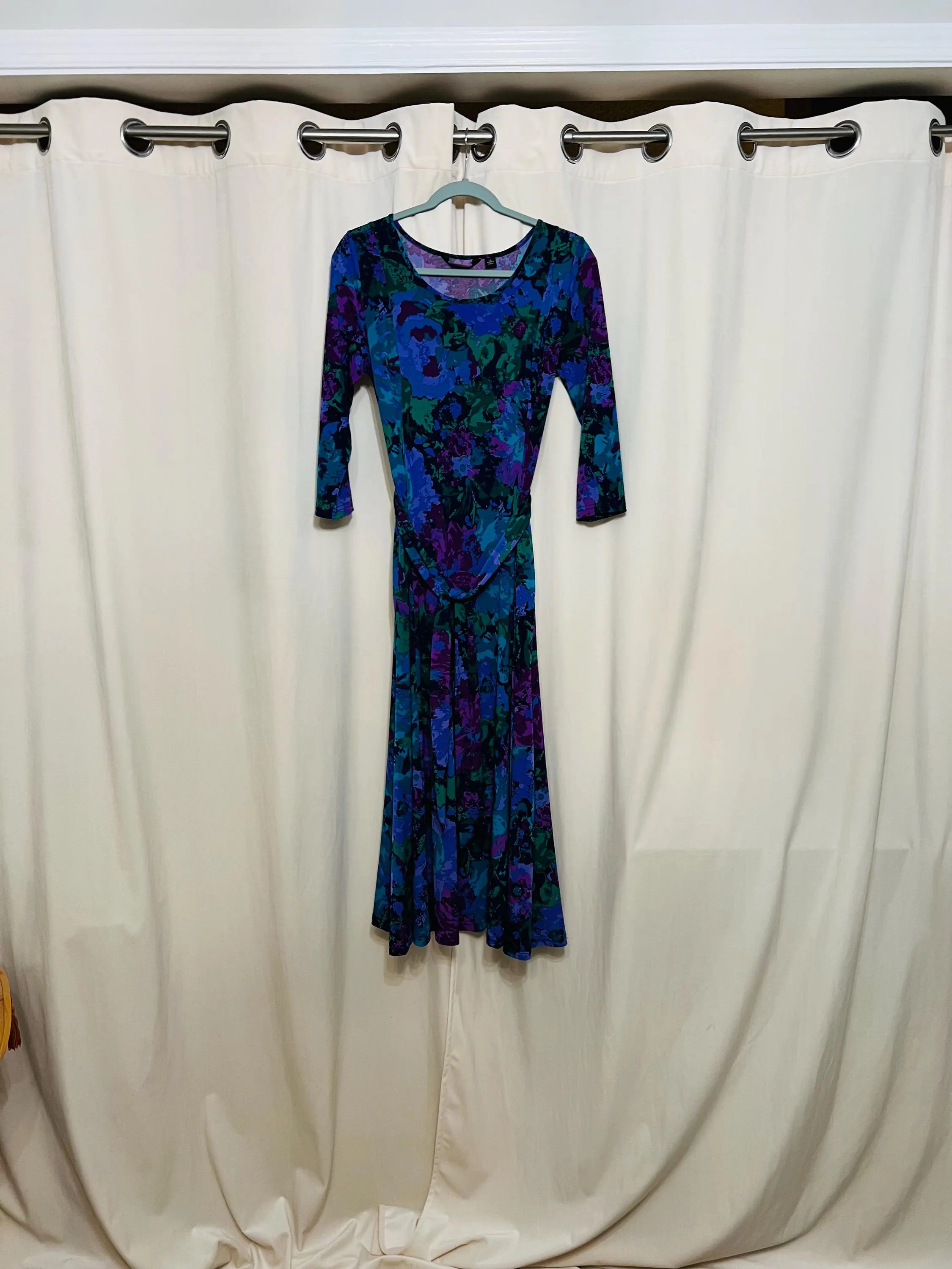Vintage Nina Leonard Dress: Purples, Blue, Teal, Green Floral Patterns, Tie Belt, Size Large