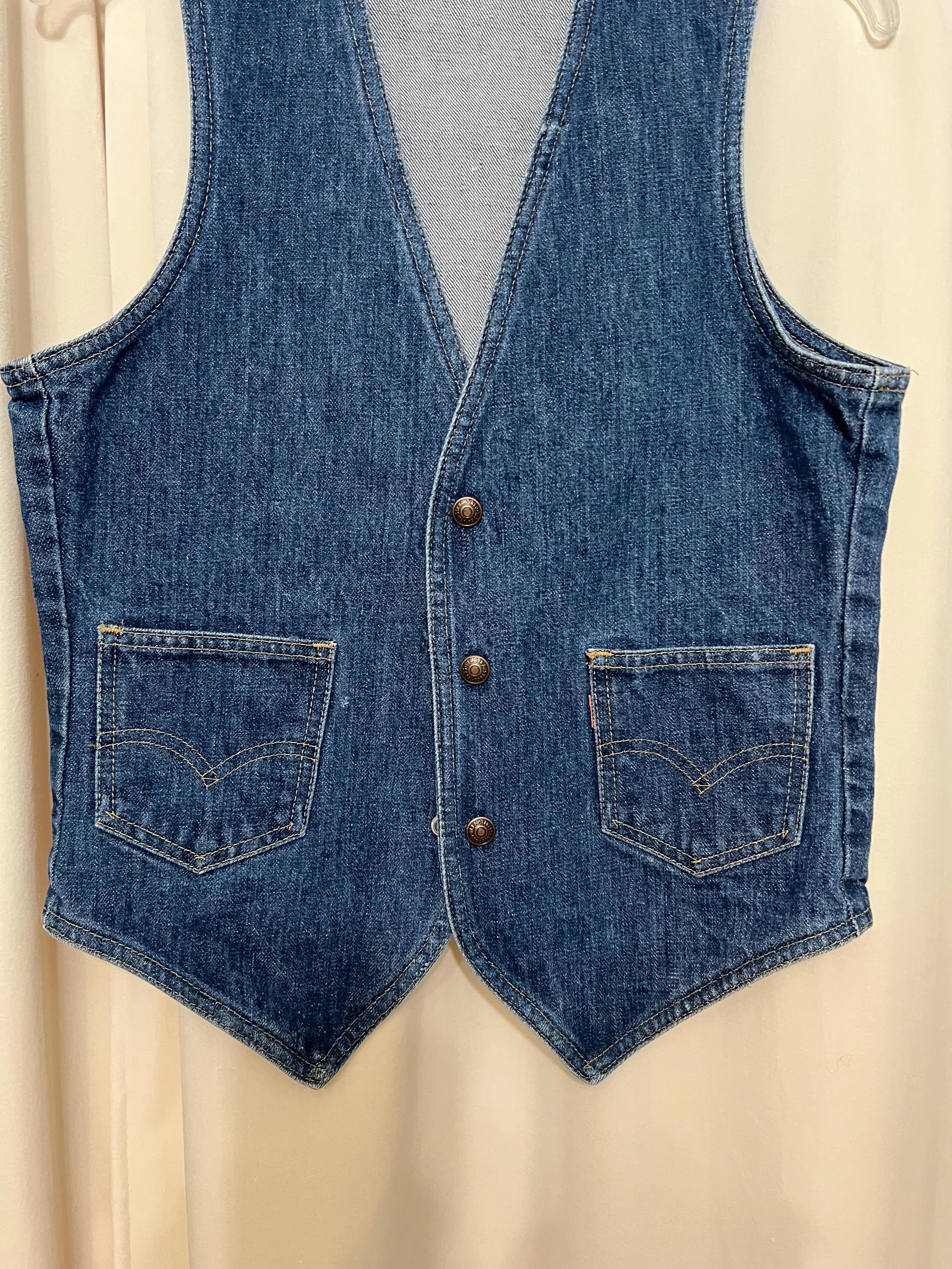 Vintage Levi Straus Blue Denim Women’s Vest: Metal Snaps, Size Small - image 5