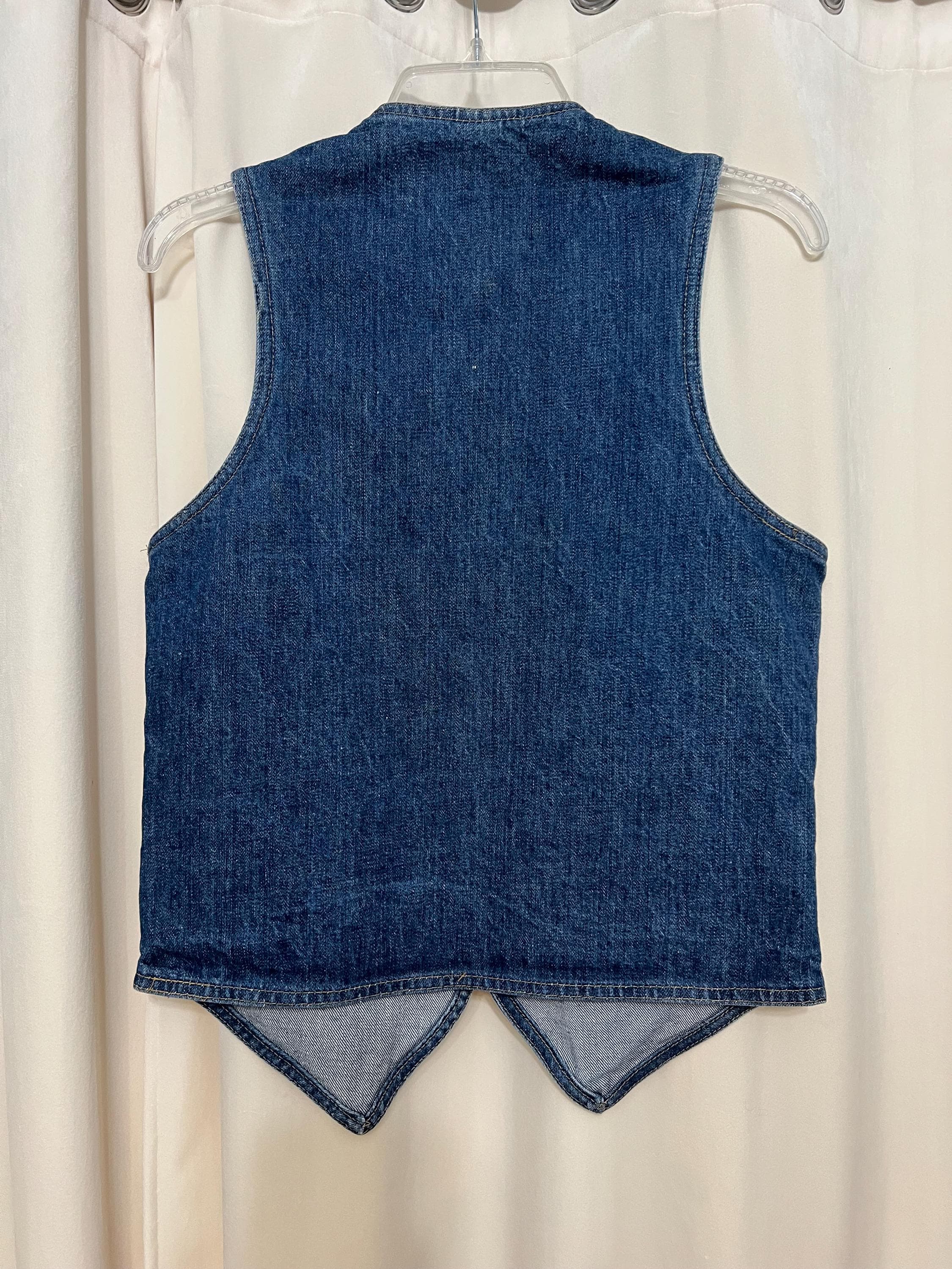 Vintage Levi Straus Blue Denim Women’s Vest: Metal Snaps, Size Small - image 4