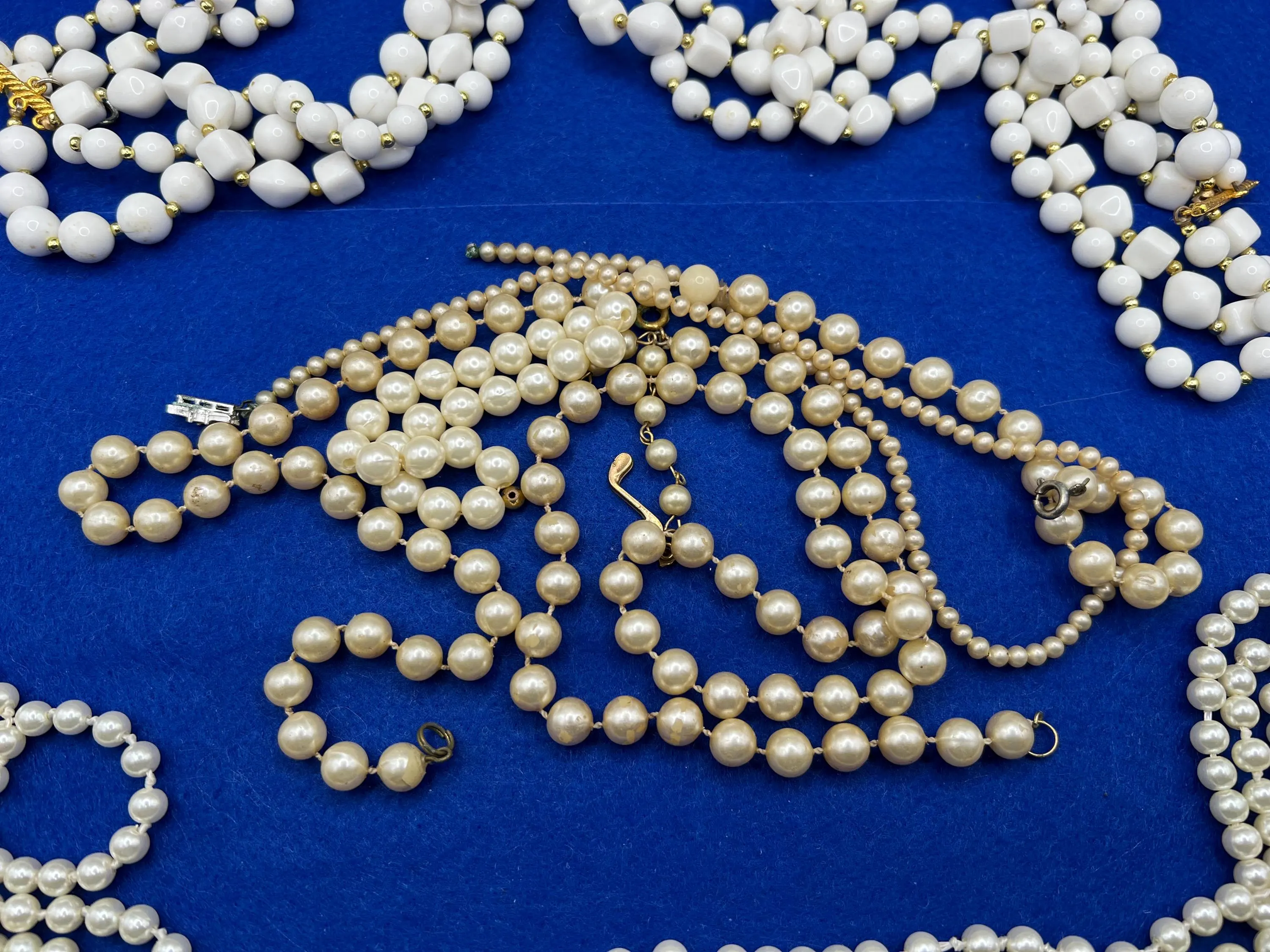 Vintage White Plastic Beads Faux Pearl Necklaces for Jewelry Making - image 3