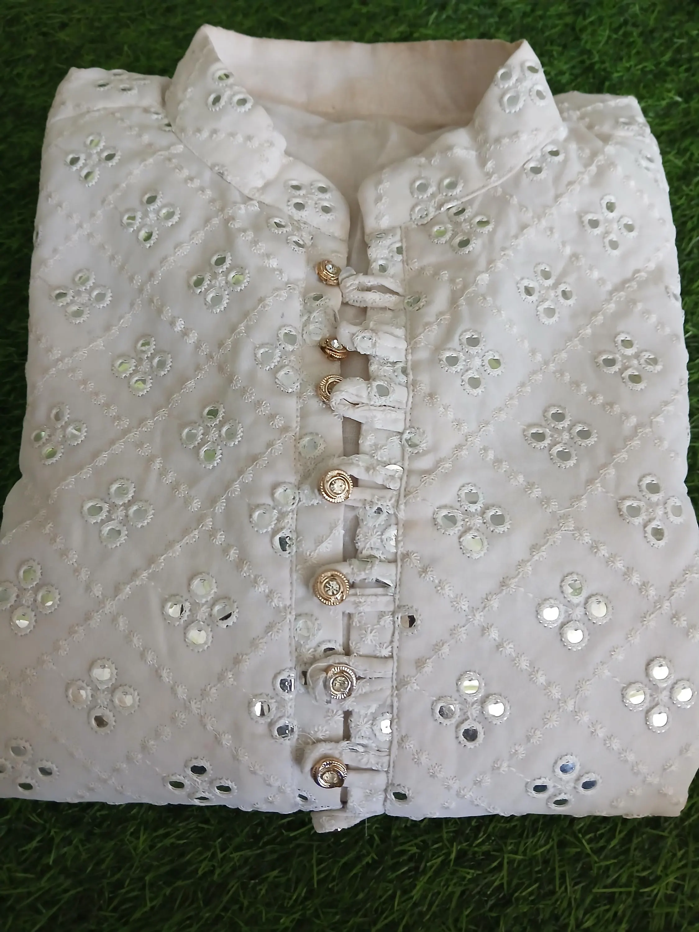 Men's White Chikankari Kurta Set: Indian Wedding Tunic - image 5