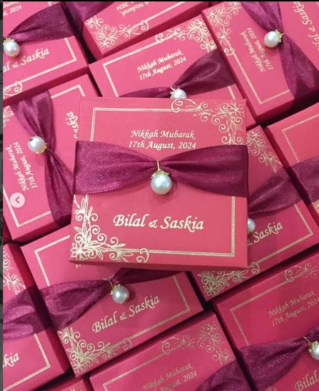 Elegant Wedding Favors With Pearl & Ribbon/ Bid Boxes - image 4